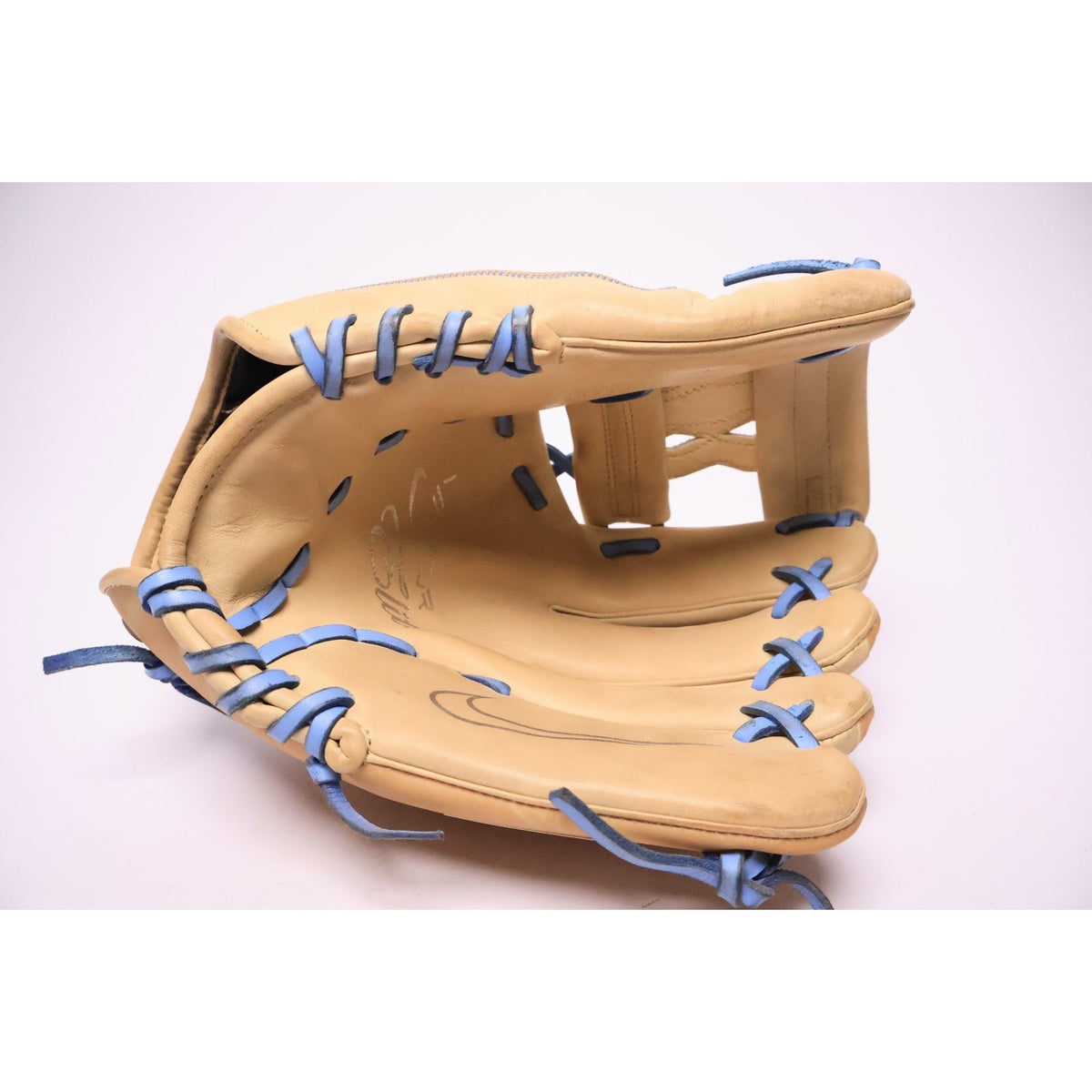Nike Vapor Elite 11.5” Right Hand Throw Leather Baseball/Softball Glove Tan READ