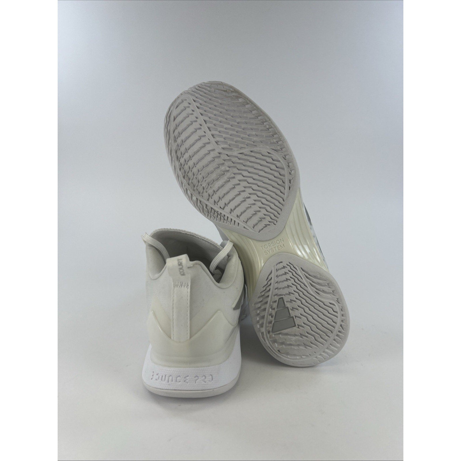Adidas Avacourt White Silver Metallic Tennis Shoes HQ8404 Women’s Size 11