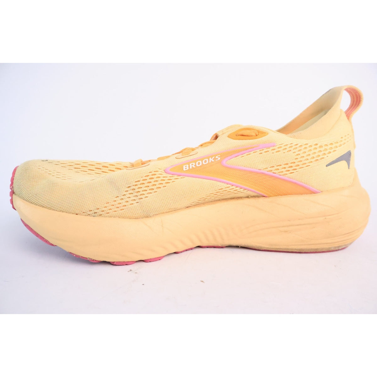 Brooks Ghost Max 3 ‘Apricot/Super Pink Women’s Size 9.5 Running 1204571B876 #162