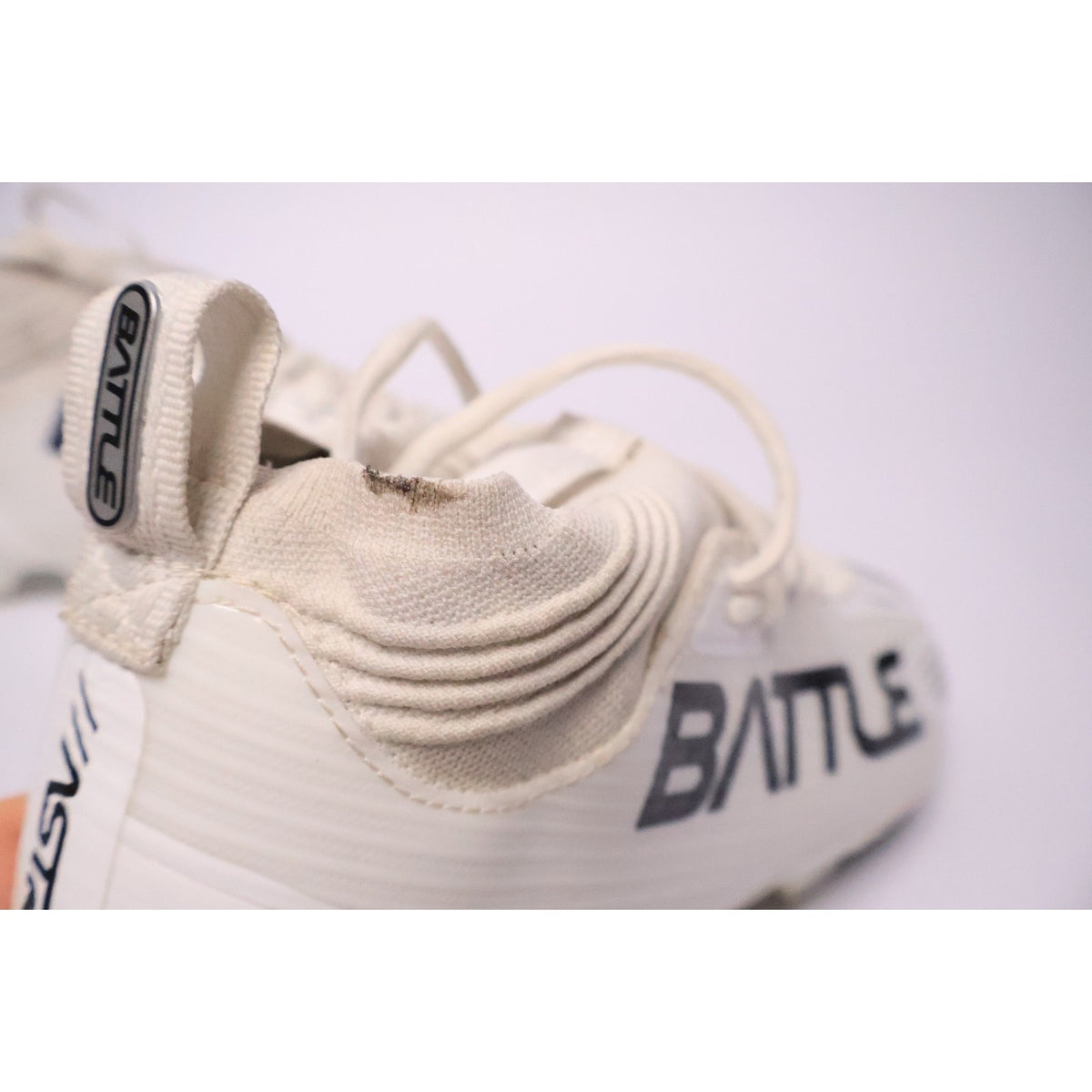 Battle AstroFly Football Cleats Men’s 10 White Black #178