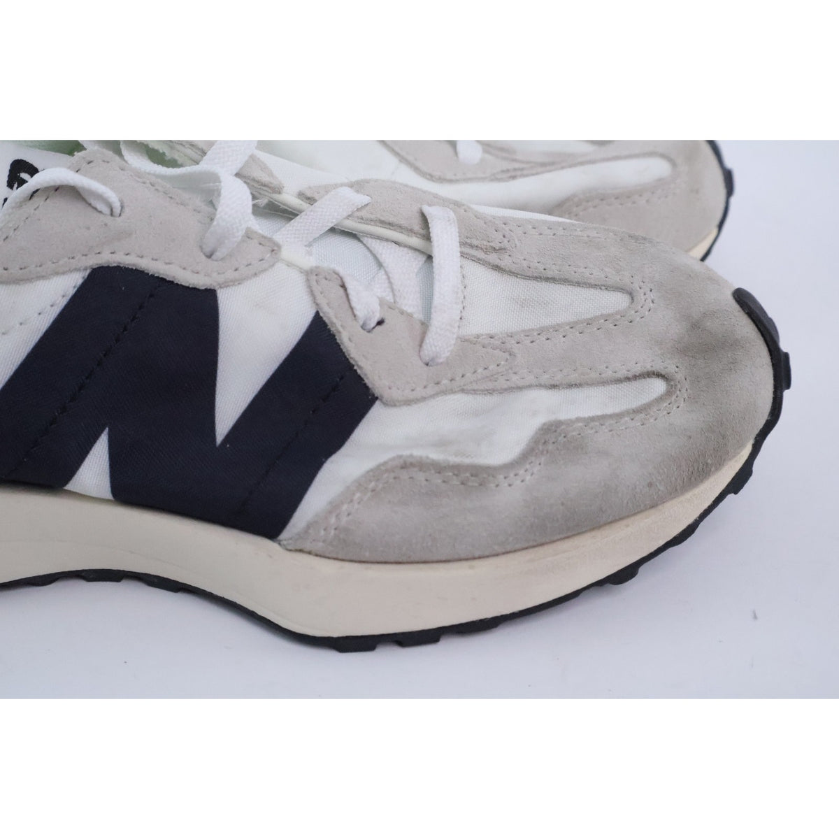 New Balance 327 Boys Size 3.5 Sea Salt White Black Running Shoes NEW Read #19
