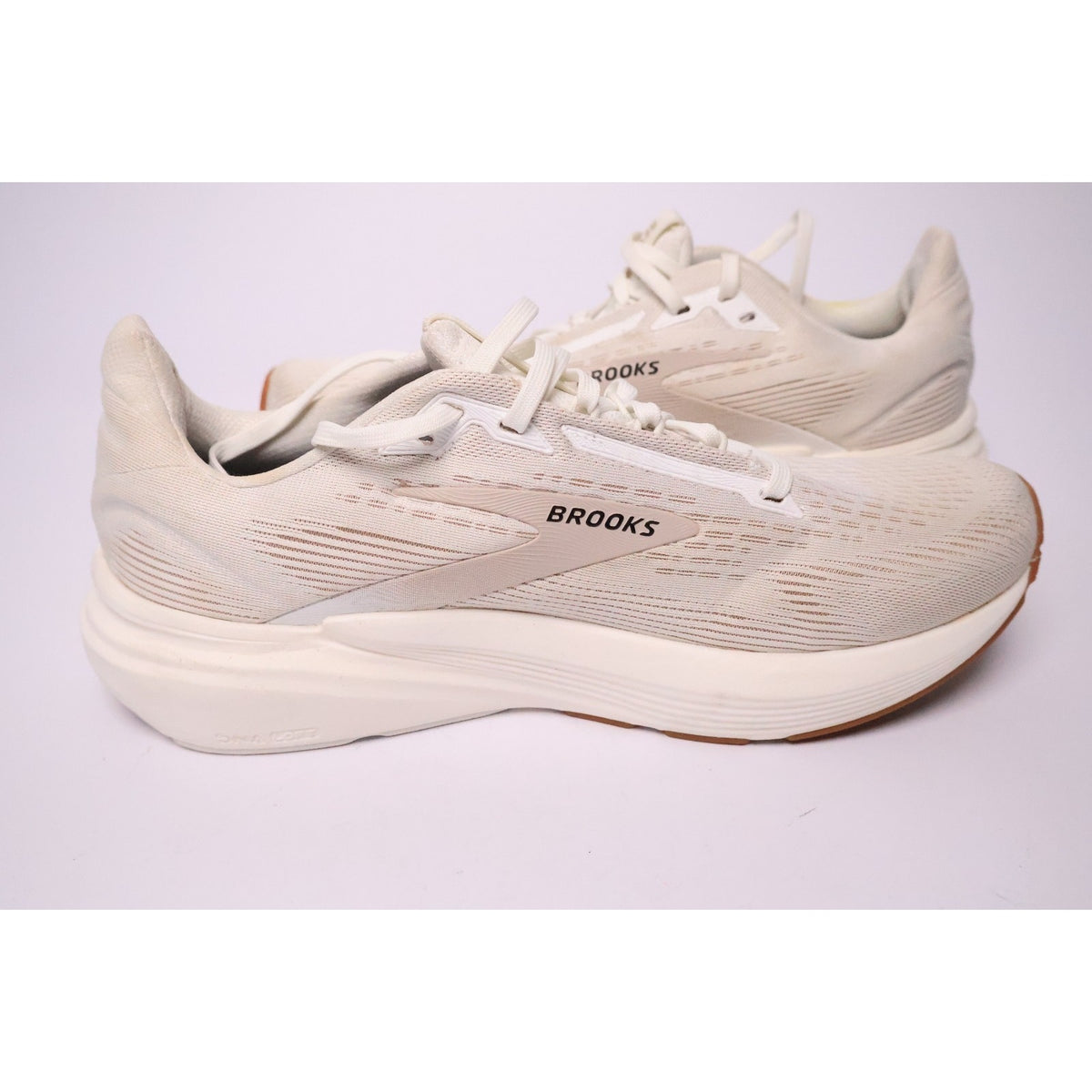Brooks Women's Revel 8 Comfort Size US 9.5 New Read #180