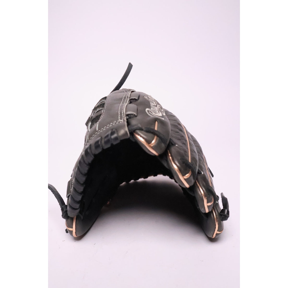 Rawlings Heart of the Hide 12"Softball Glove RHT Basket Web Black/Gold Excellent