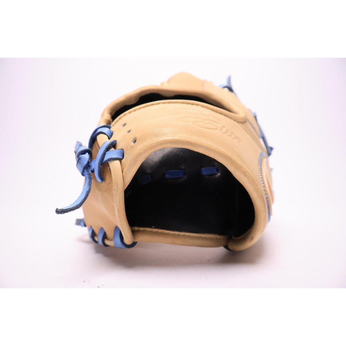 Nike Vapor Elite 11.5” Right Hand Throw Leather Baseball/Softball Glove Tan READ