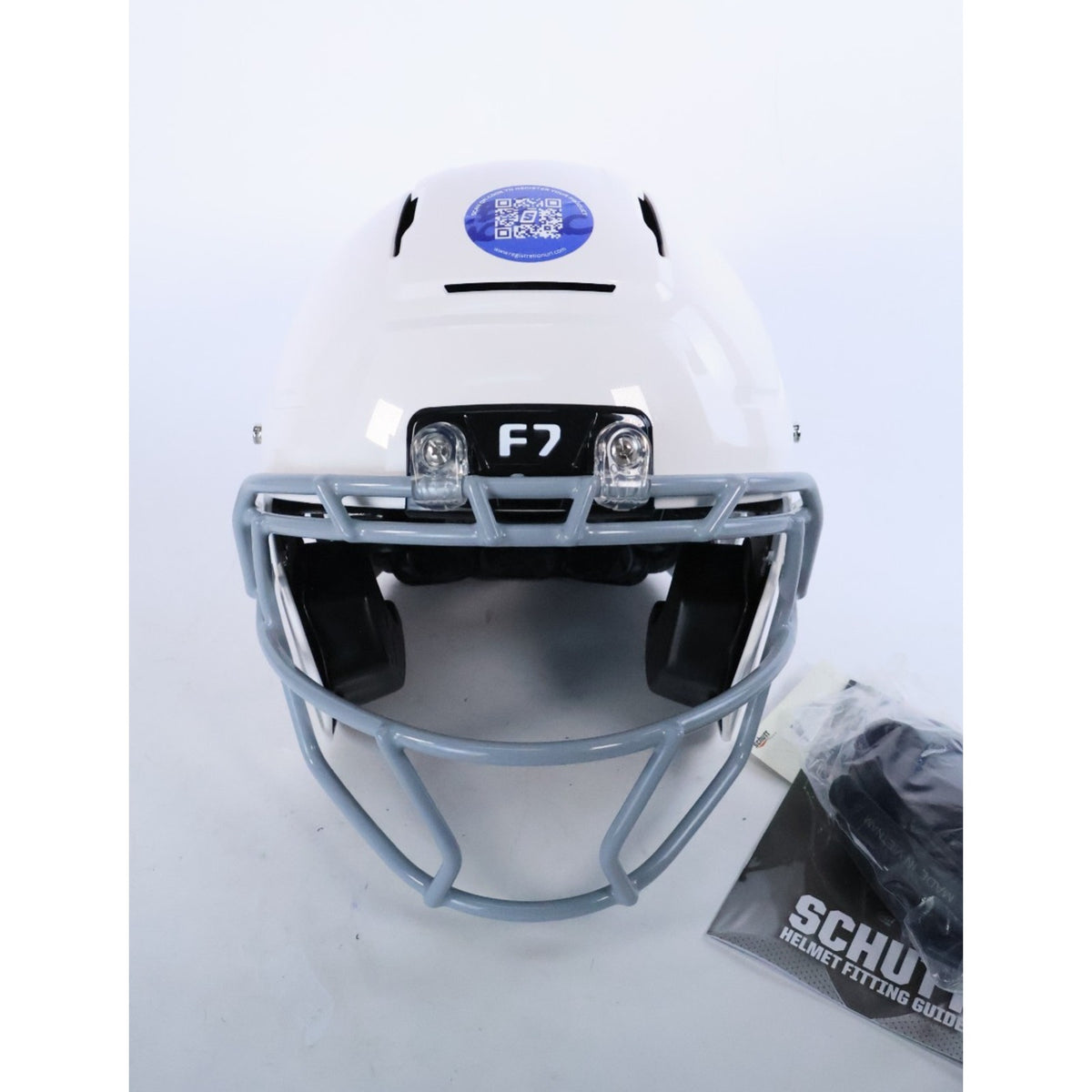 Schutt 2026 F7 Air Youth Medium White Football Helmet NOCSAE NEW Read #74