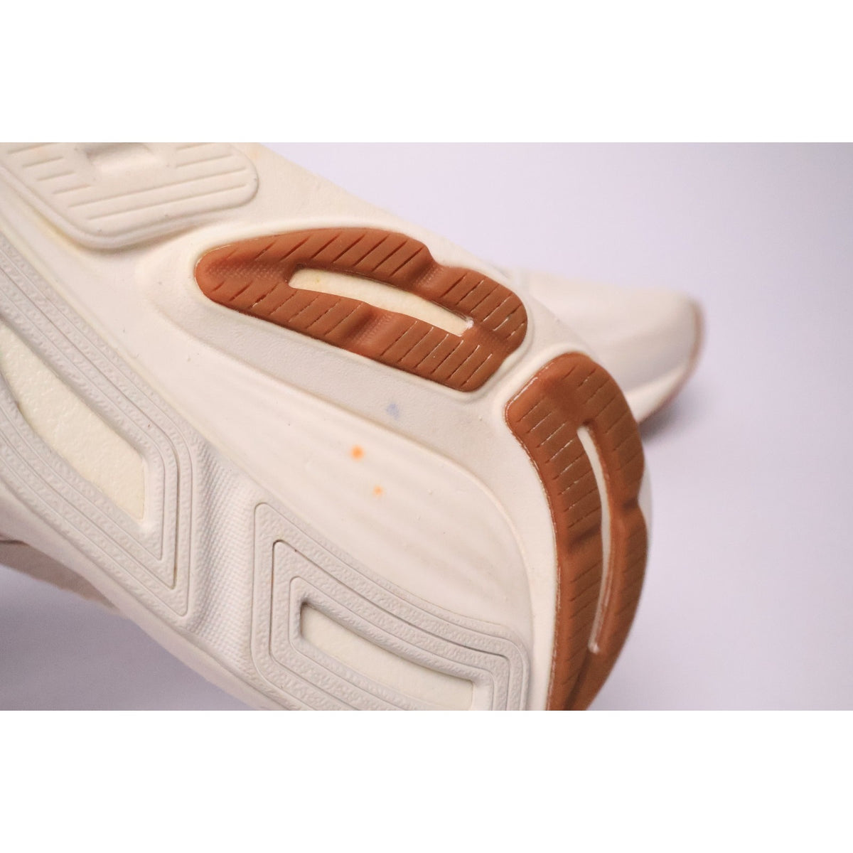 Brooks Women's Revel 8 Comfort Size US 9.5 New Read #180