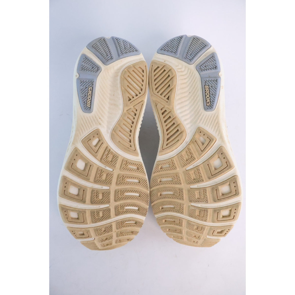 Brooks Ghost 17 Running Shoes, Skyway/Coconut/Sand, Women's Size 9 B #160