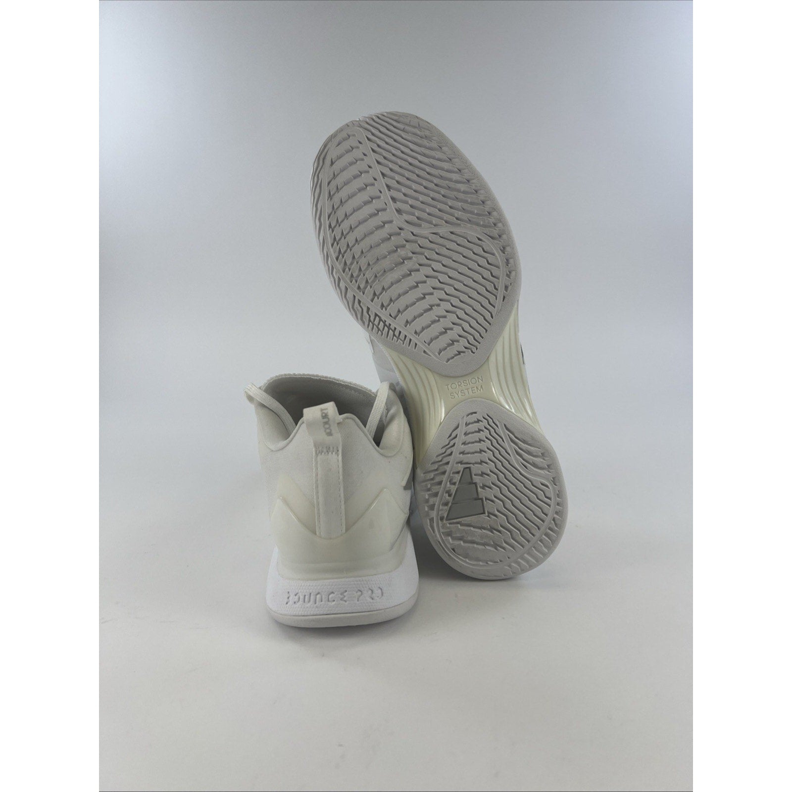 Adidas Avacourt White Silver Metallic Tennis Shoes HQ8404 Women’s Size 11