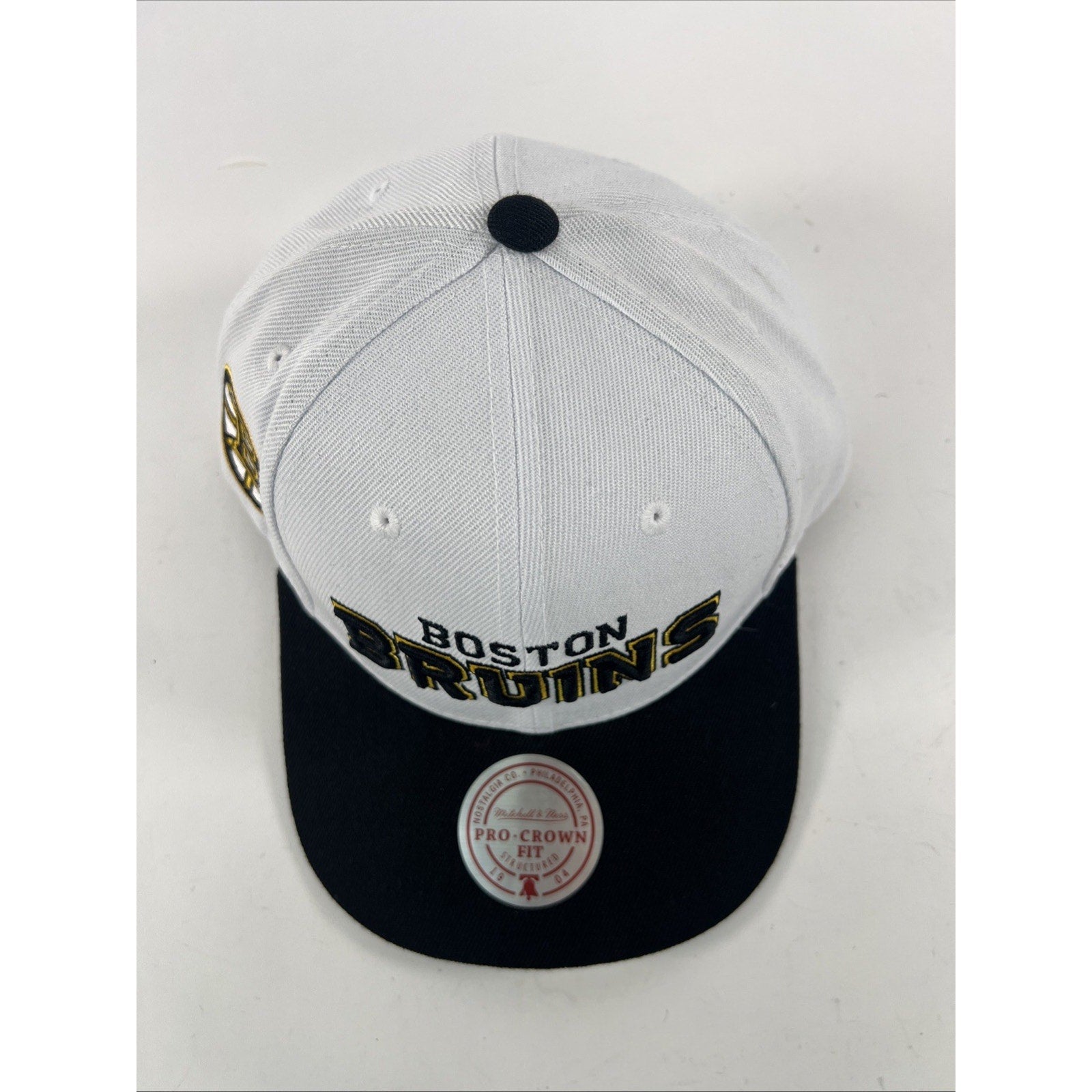 Mitchell And Ness Boston Bruins SnapBack Hat NWT