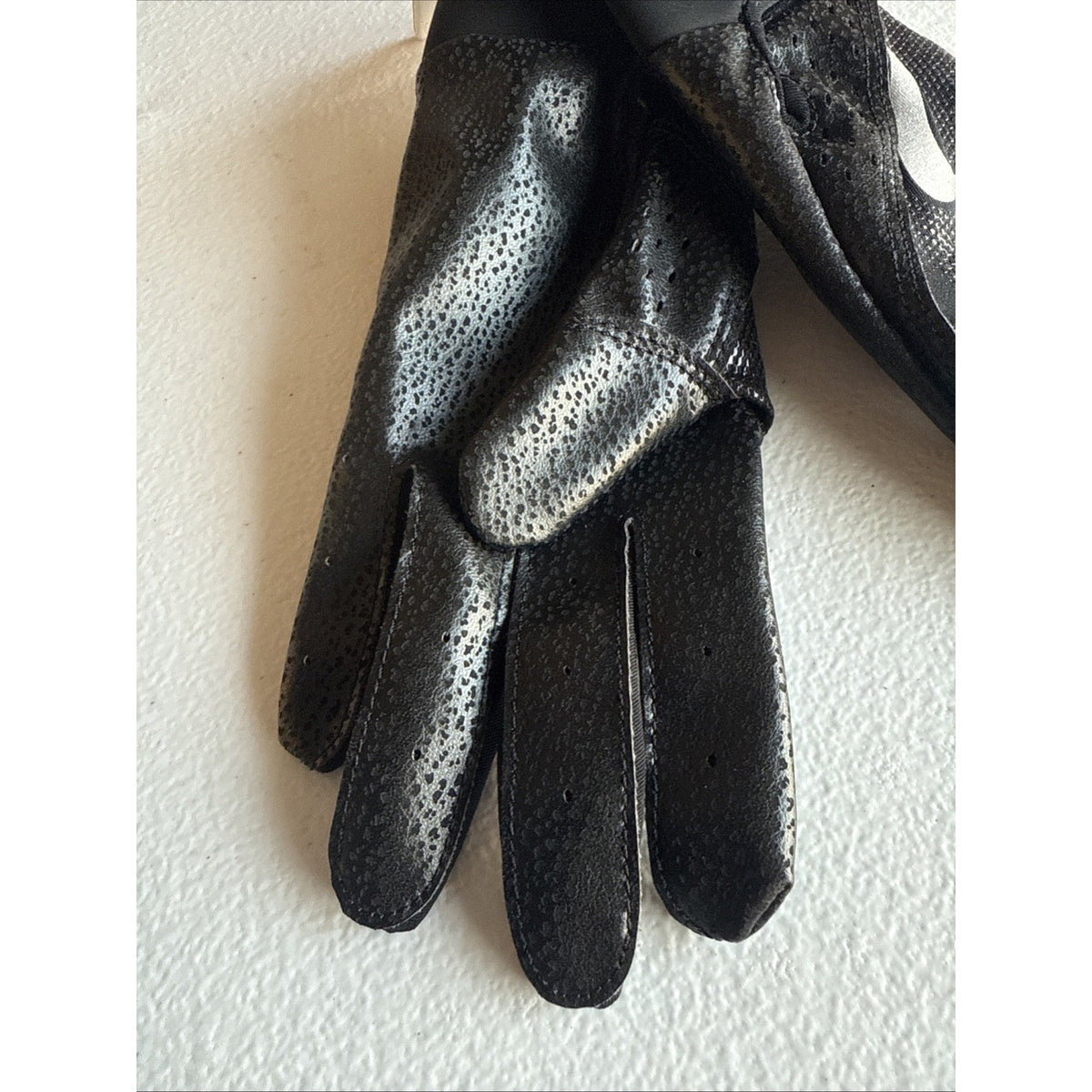 Nike Alpha Batting Gloves Youth Unisex Size LG Black/Black/Grey (INV324)