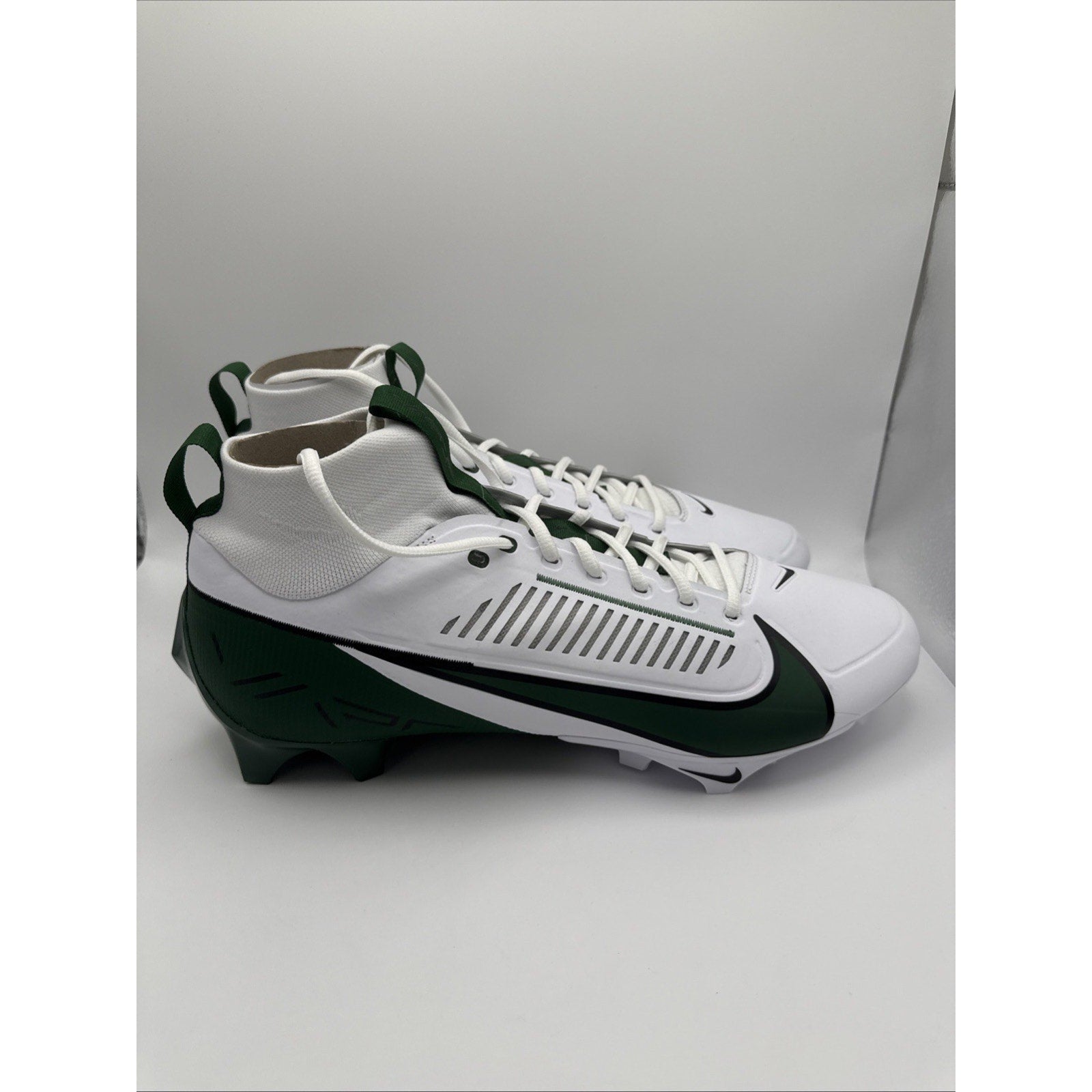 Nike Men’s Vapor Edge Pro 360 2 Mid Football Cleats Green Size 15 FJ1581-130