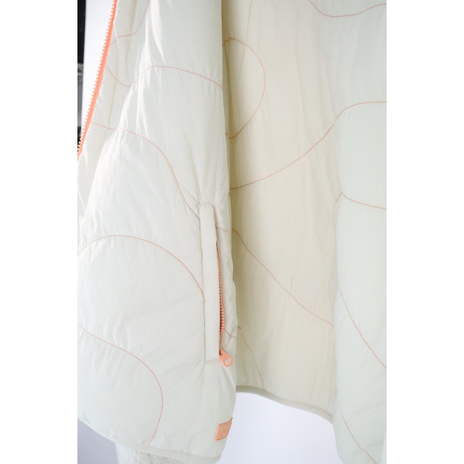 Bad Birdie Women’s The Cozy Jacket, Reversible Jacket, White Onyx, XL NEW Read