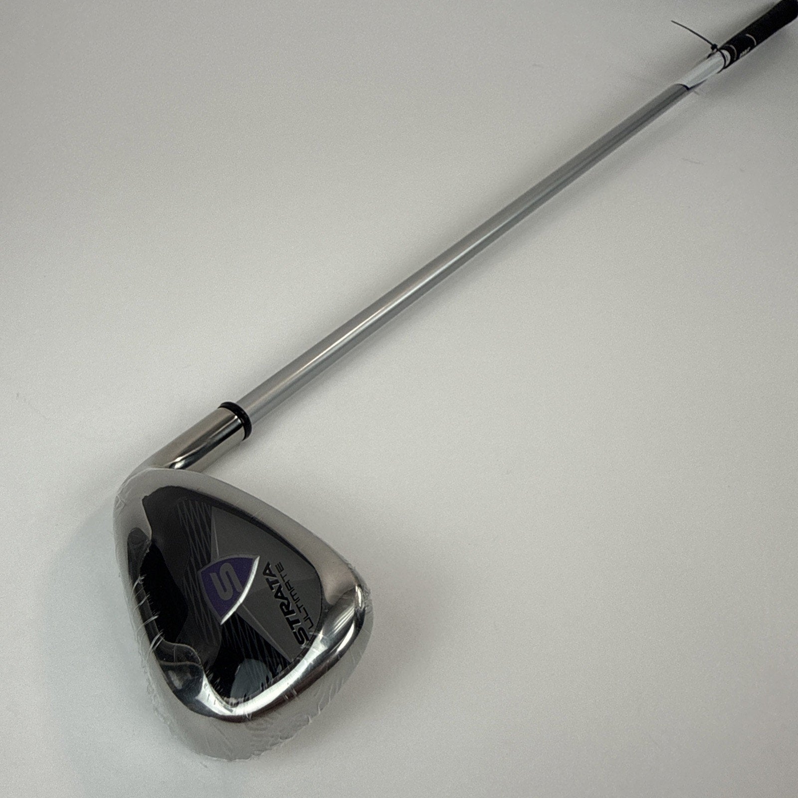 New Strata Ultimate 9 Iron RH W Flex Graphite Shaft INV55