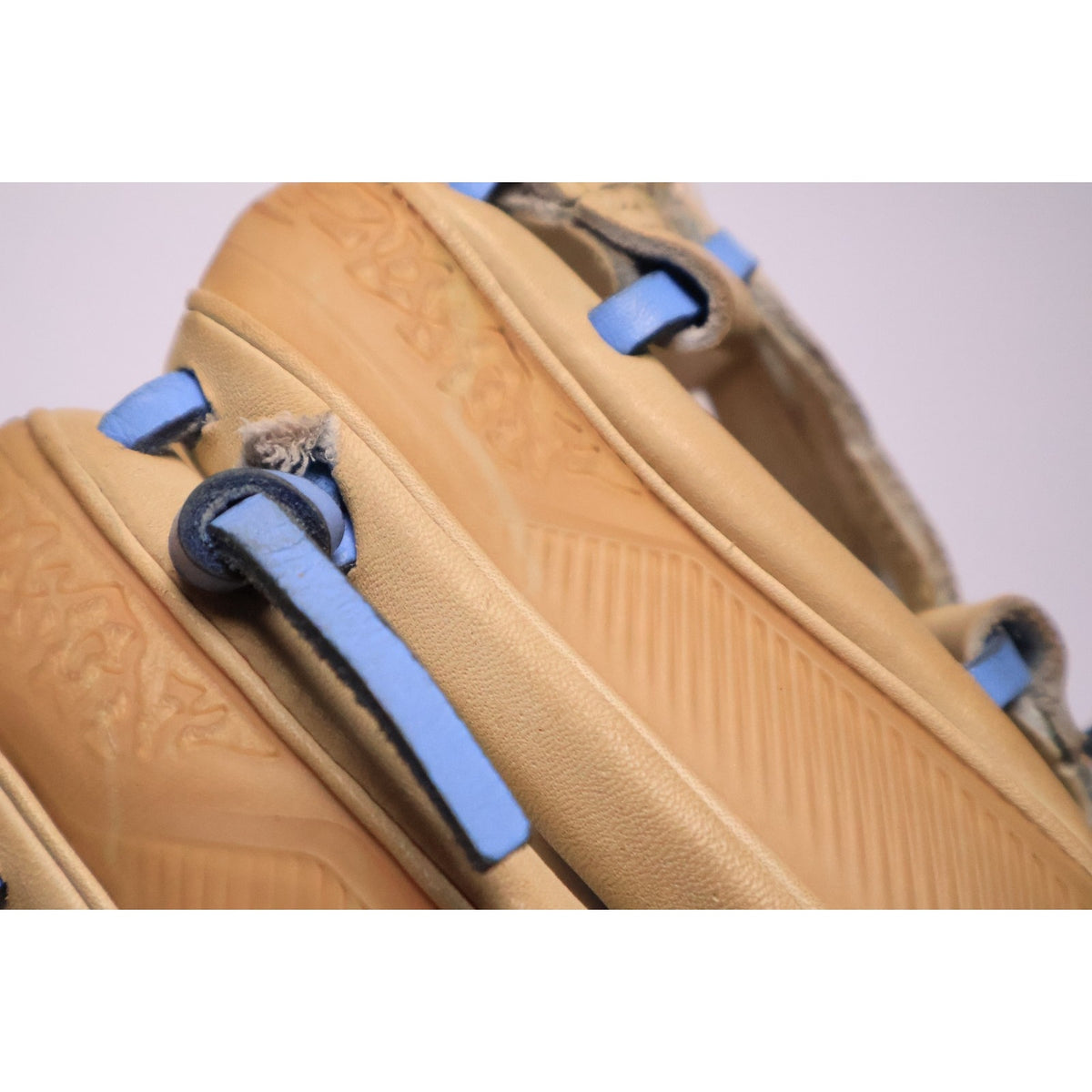Nike Vapor Elite 11.5” Right Hand Throw Leather Baseball/Softball Glove Tan READ