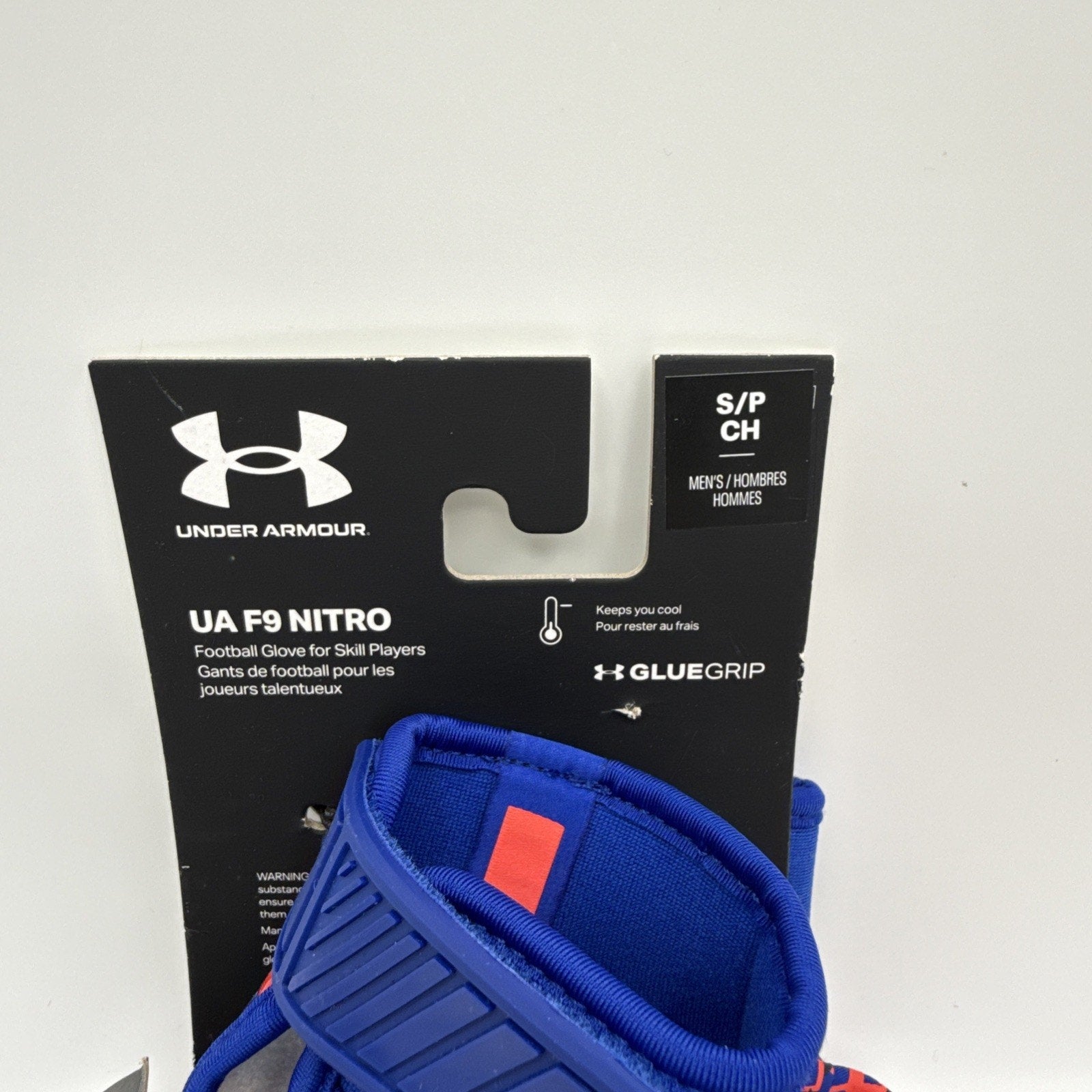 NEW Size SM Under Armour F9 Nitro Men's Football Gloves w Sticky Gluegrip.