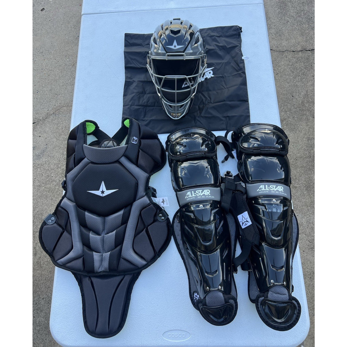 All-Star System 7 Axis Catcher’s Set Youth 9-12 Black/Graphite 3-Piece NEW