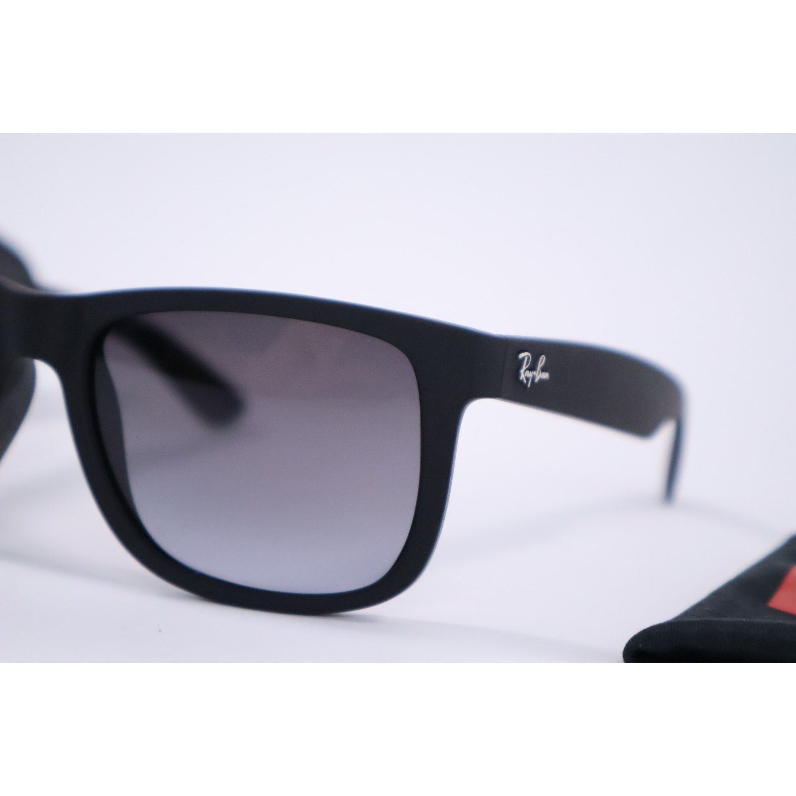 Ray-Ban JUSTIN RB4165 601/8G 54-16 Sunglasses Dark Grey Matte Rubber Black New