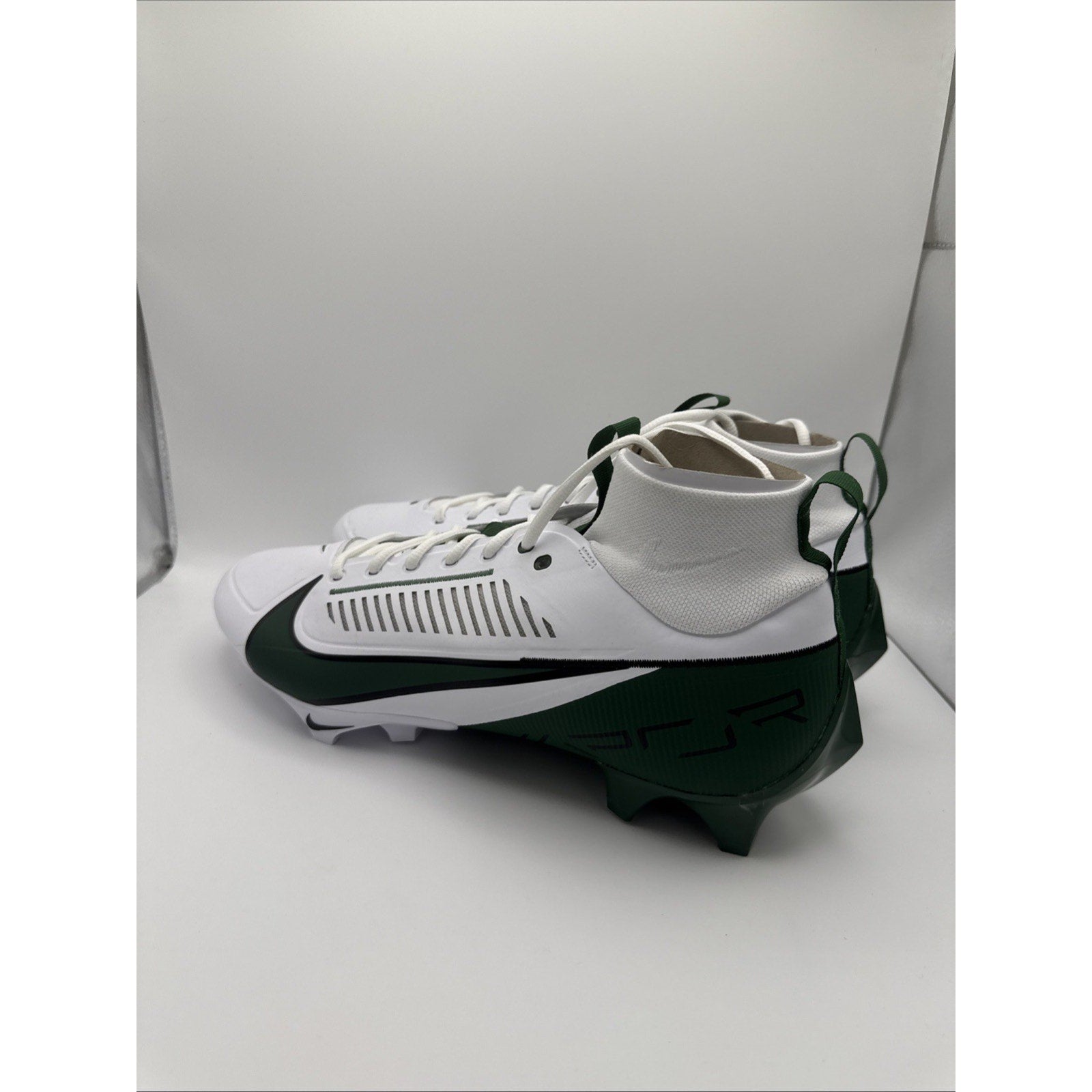 Nike Men’s Vapor Edge Pro 360 2 Mid Football Cleats Green Size 15 FJ1581-130