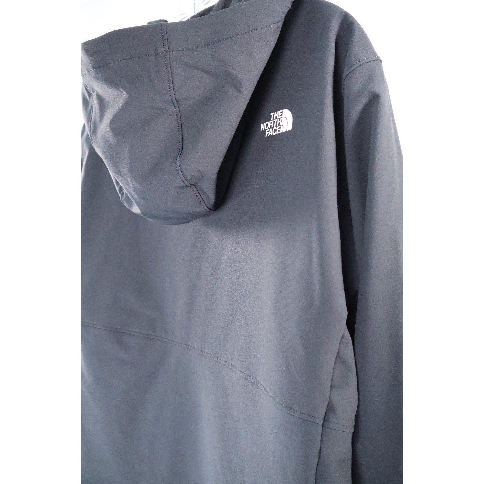The North Face Shelbe Raschel Full Zip Women’s L NWT Sleeve Defect Read