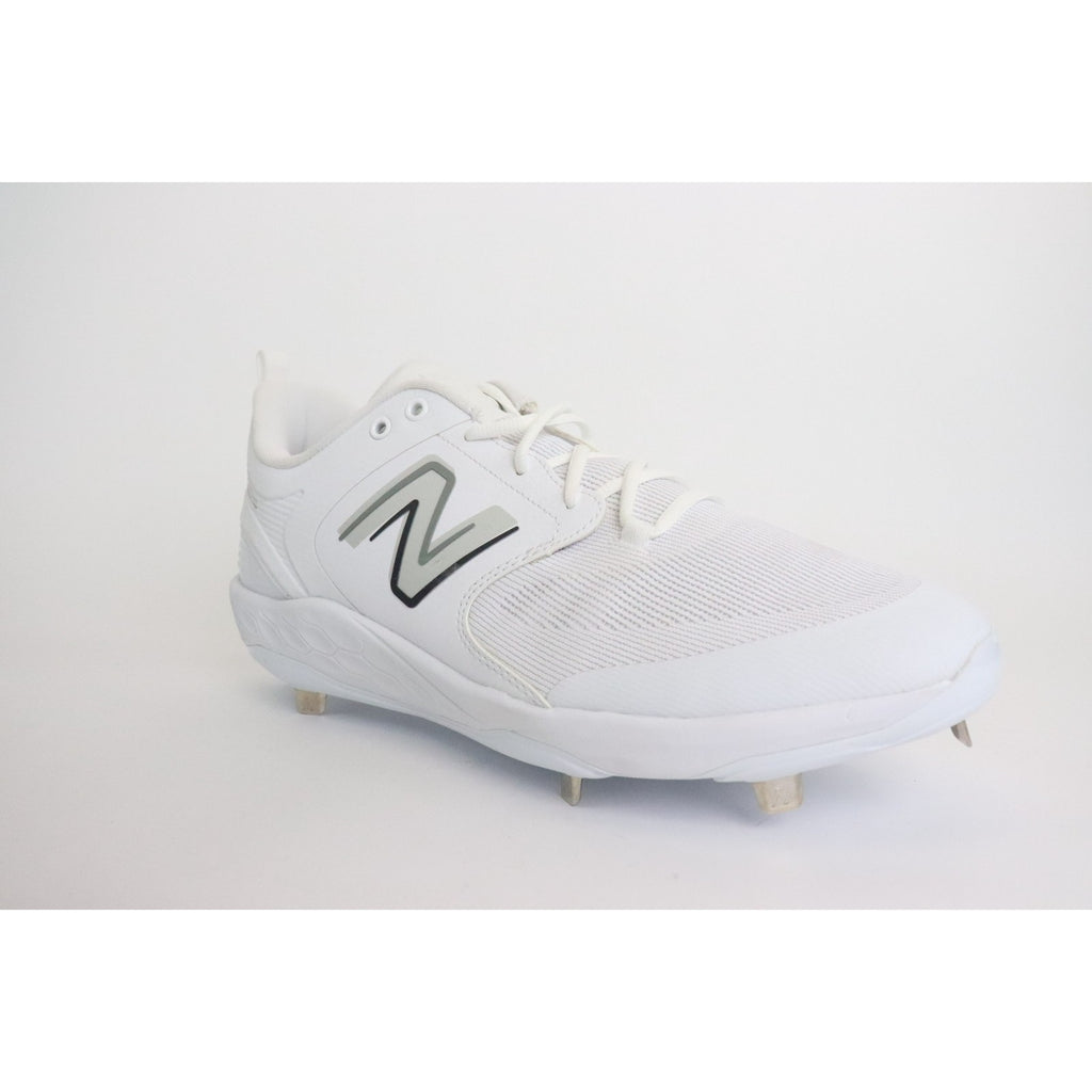 New Balance Fresh Foam Cleats X 3000 V6 Metal White SIZE Men's 16 Women's 17.5