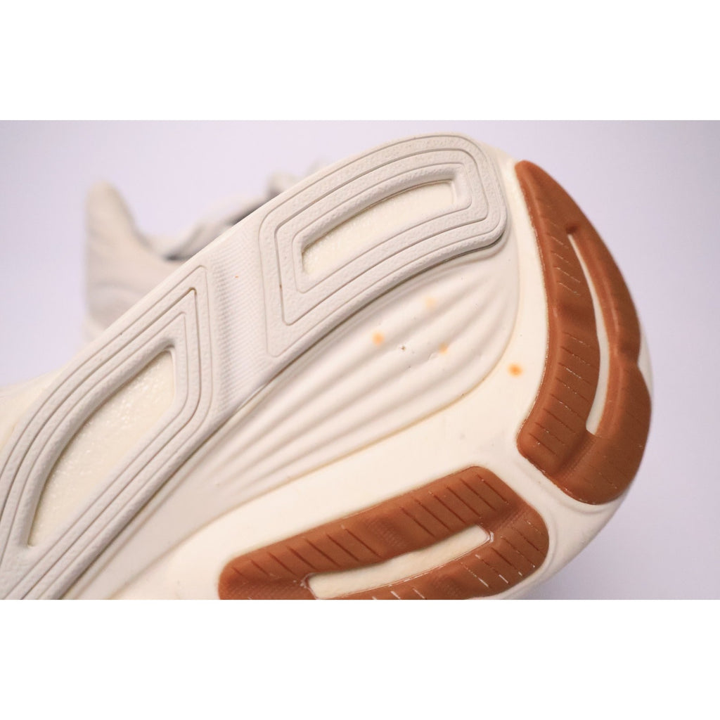 Brooks Women's Revel 8 Comfort Size US 9.5 New Read #180