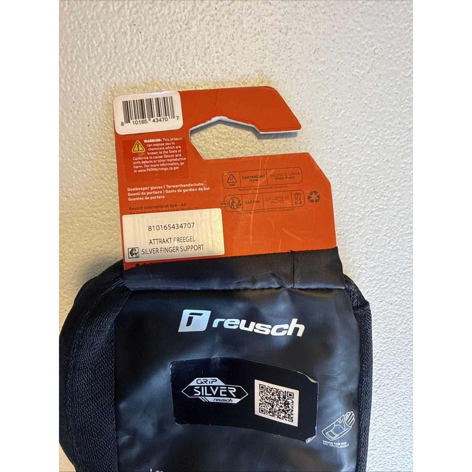 Reusch Attrakt Freegel Silver Finger Support Goalkeeper Glove, Size 7 (INV38)