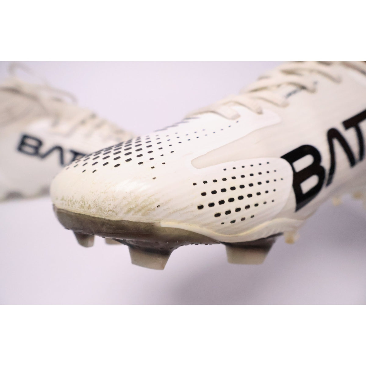 Battle AstroFly Football Cleats Men’s 10 White Black #178