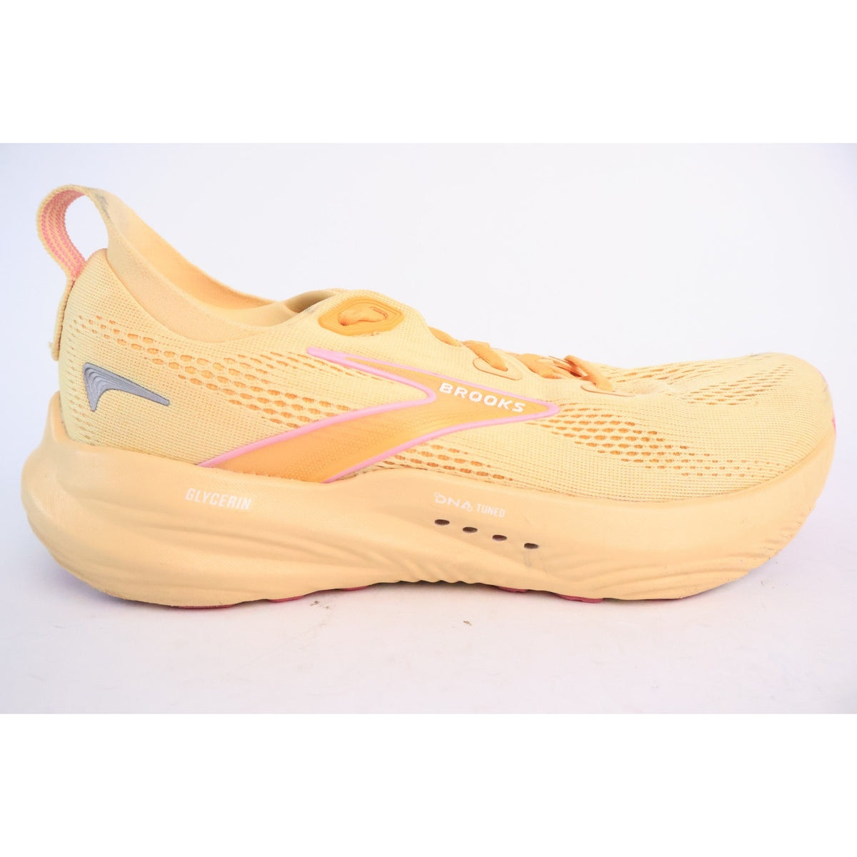 Brooks Ghost Max 3 ‘Apricot/Super Pink Women’s Size 9.5 Running 1204571B876 #162