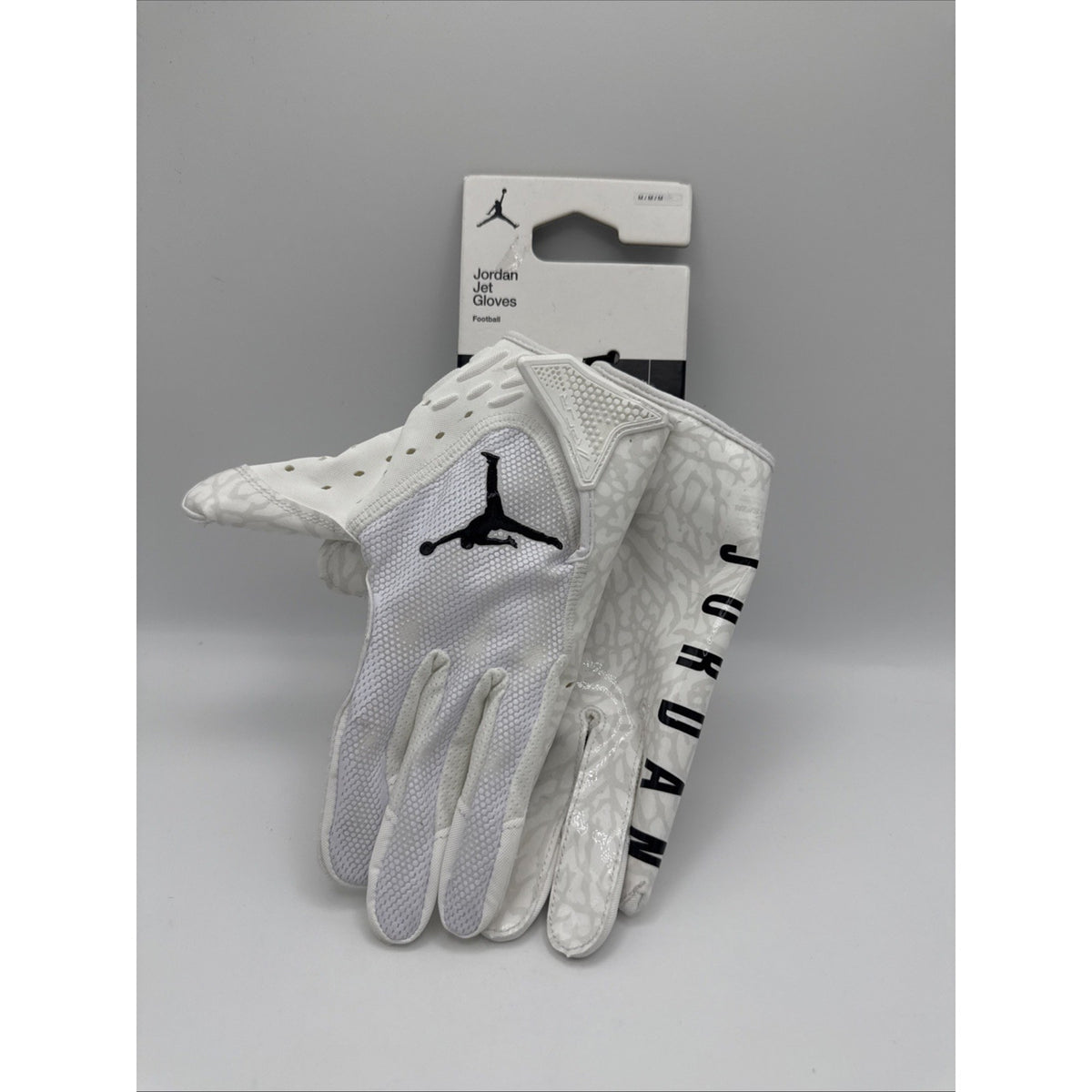 New Nike Jordan Jet 7.0 White Football Gloves Adult Size Medium.