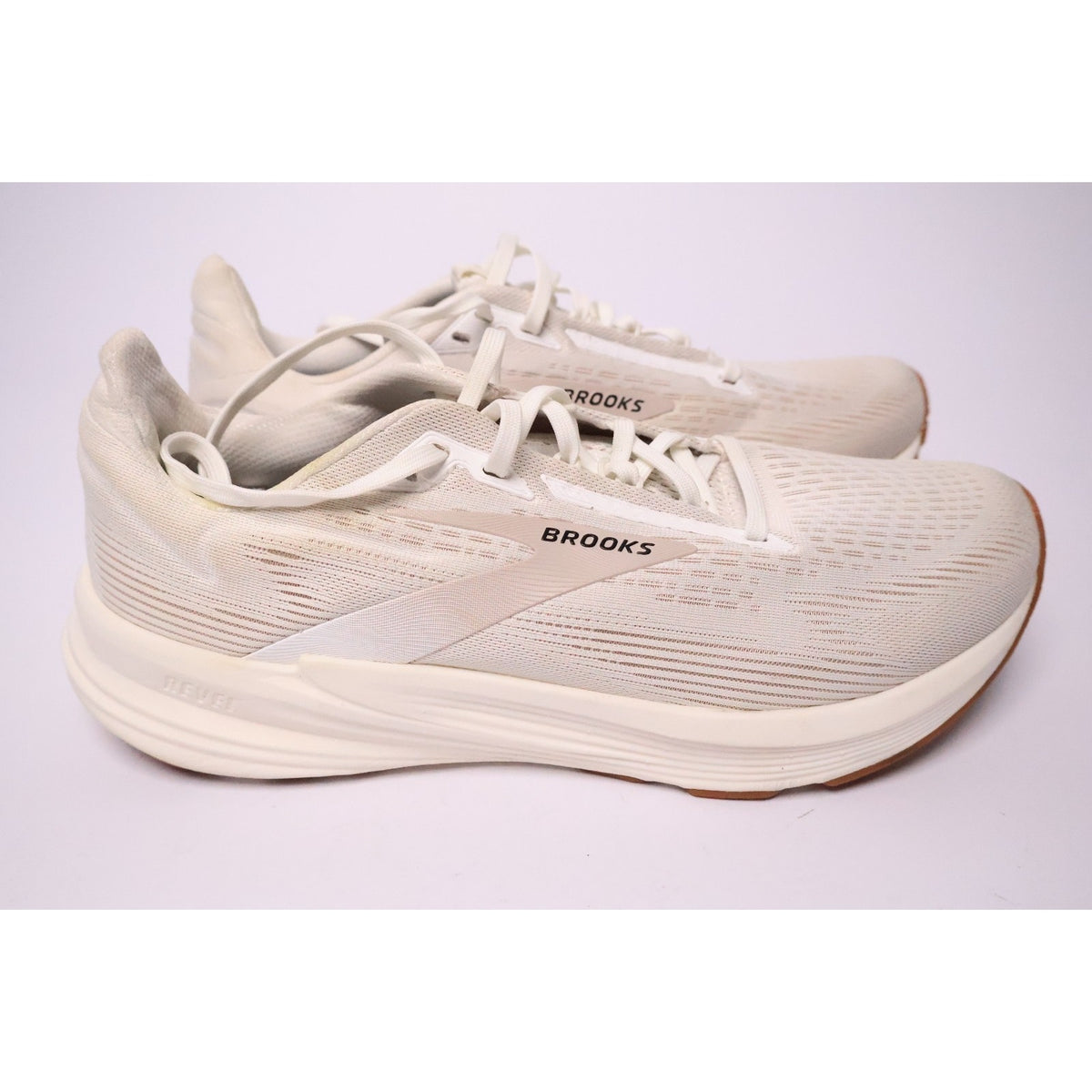 Brooks Women's Revel 8 Comfort Size US 9.5 New Read #180