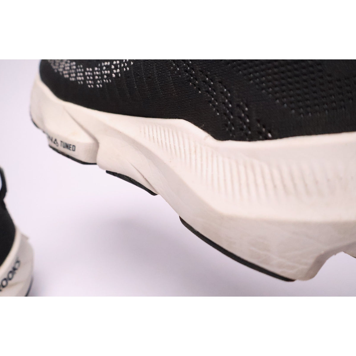 Brooks Glycerin Flex Woman’s Size 9 B Black/White 1204671B087 #213