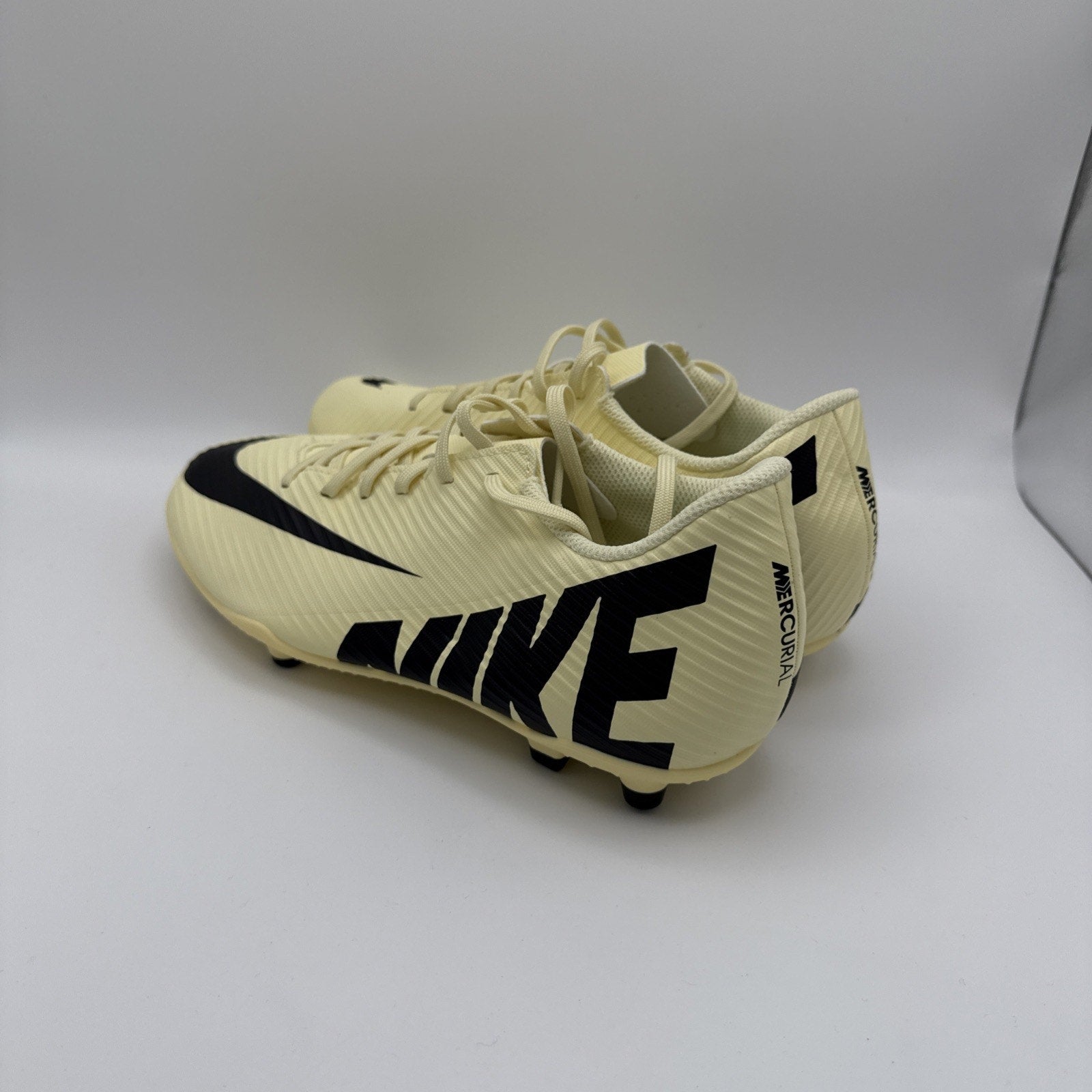Nike Mercurial Zoom Vapor 15 Club FG Lemonade Cleats DJ5963-700 Men's Size 6