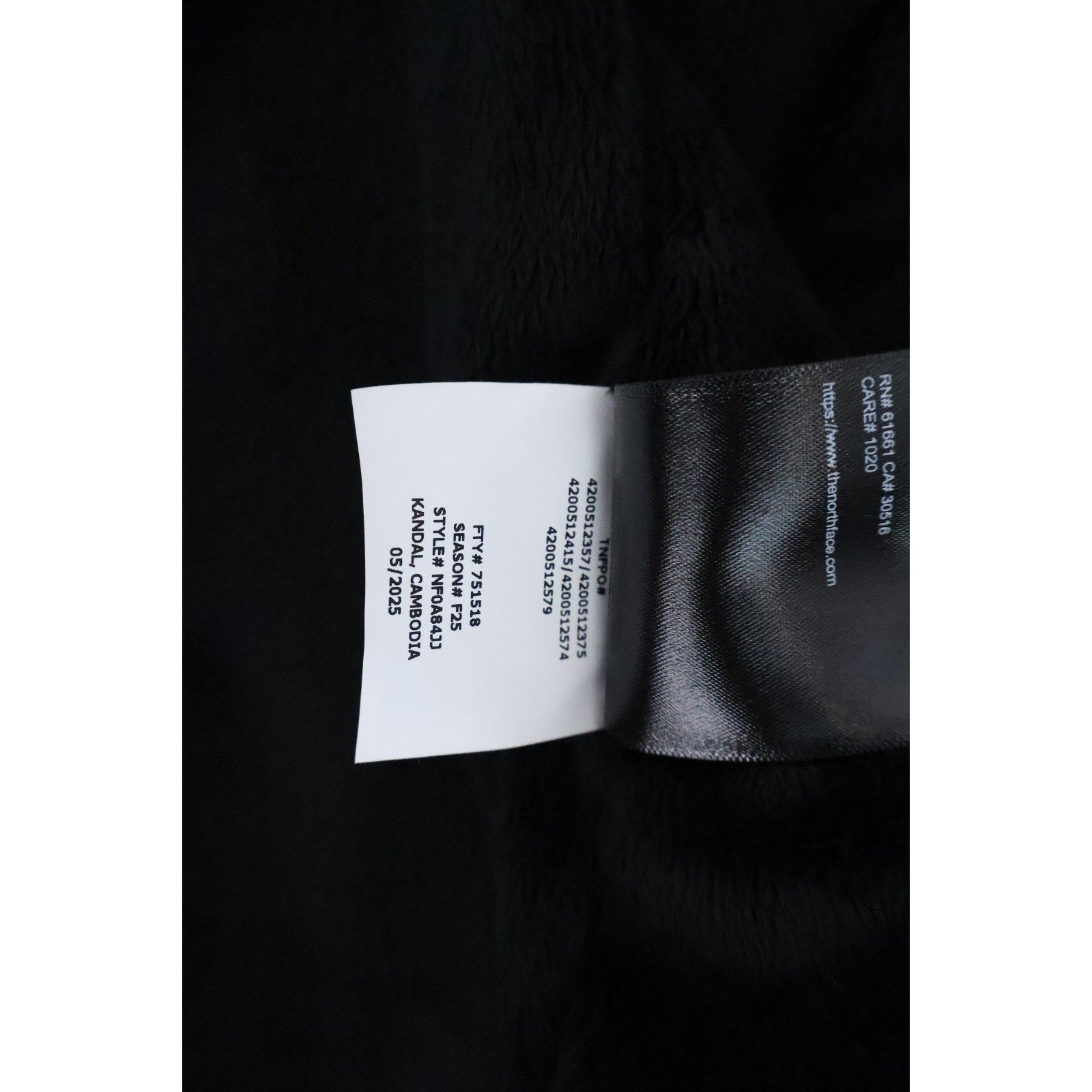 The North Face Shelbe Raschel Full Zip Women’s L NWT Sleeve Defect Read