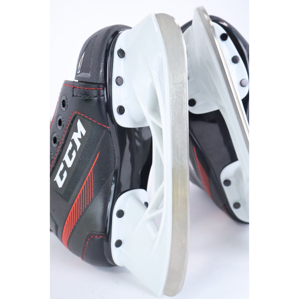 CCM Jet Speed FT455 Ice Hockey Skates Youth 11 / Shoe Size 12 / NEW Read