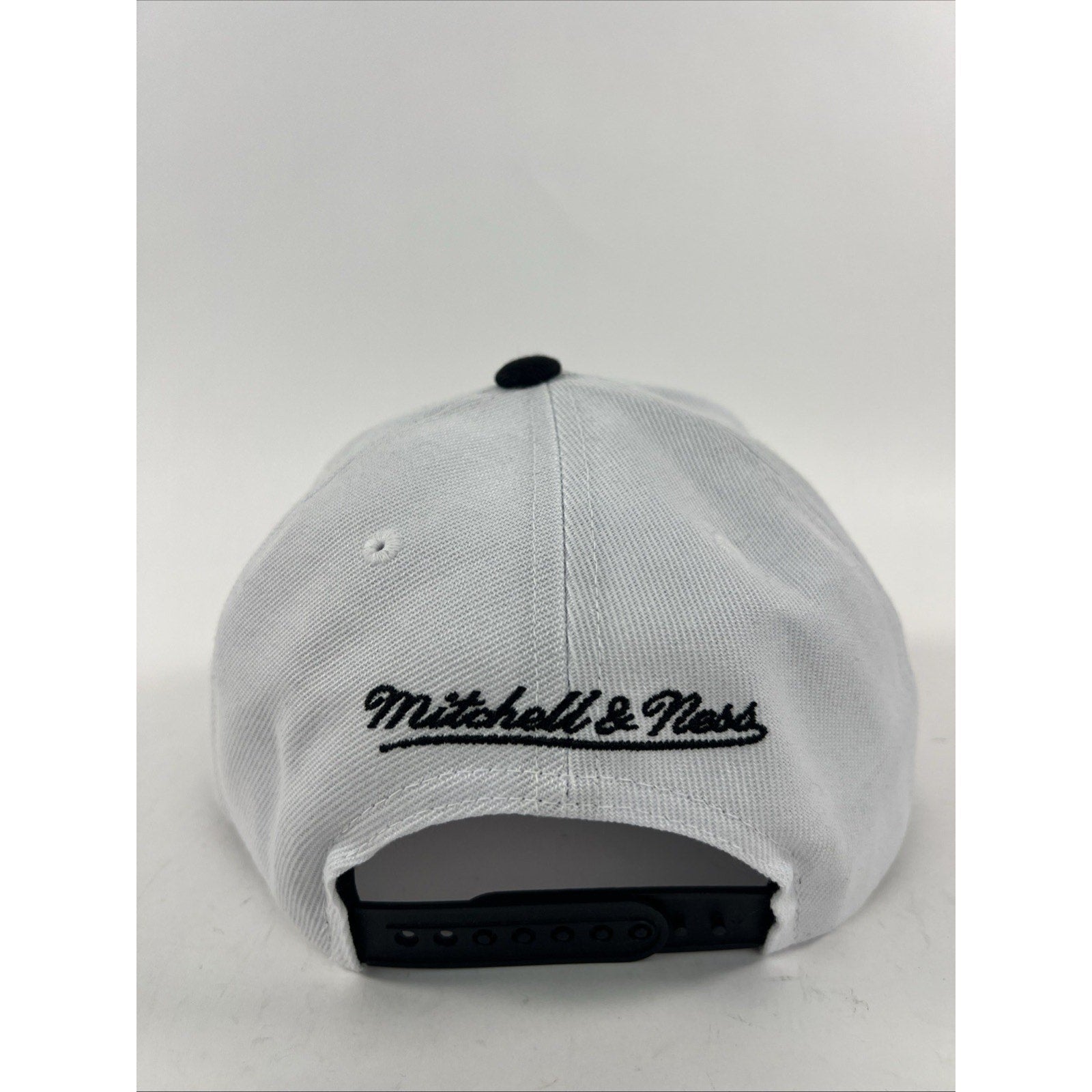 Mitchell And Ness Boston Bruins SnapBack Hat NWT