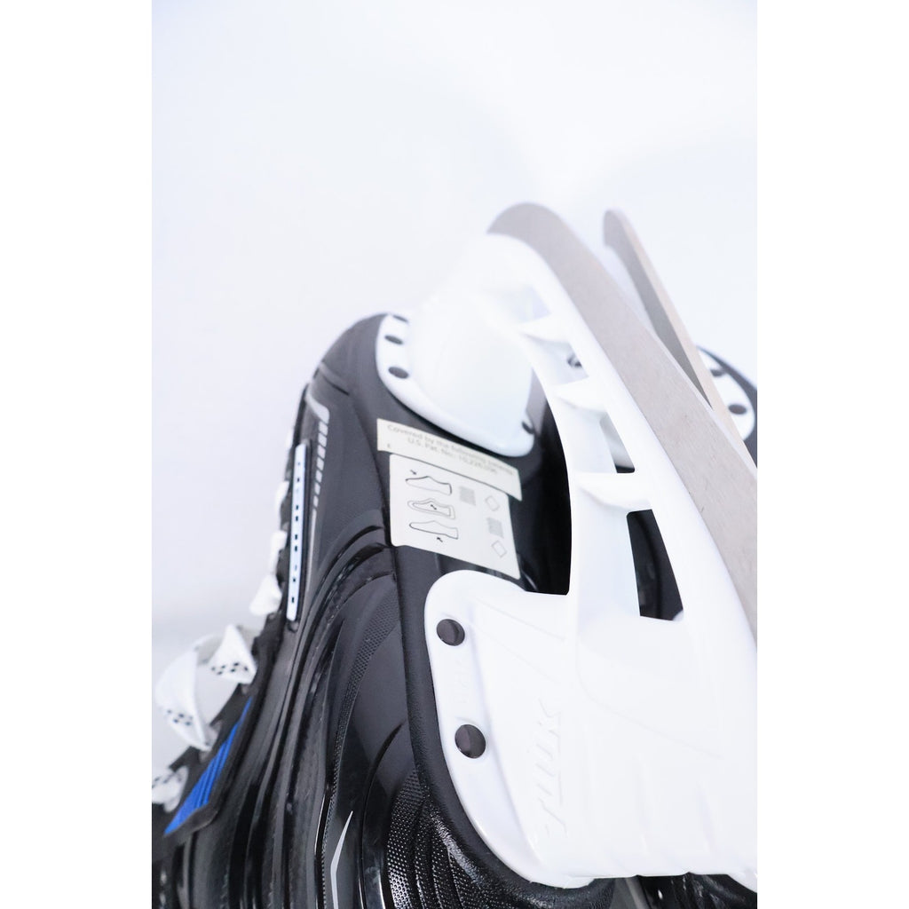 Bauer Vapor X Volt Ice Hockey Skates Sz 1 Lightspeed Pro II Black Blue NEW