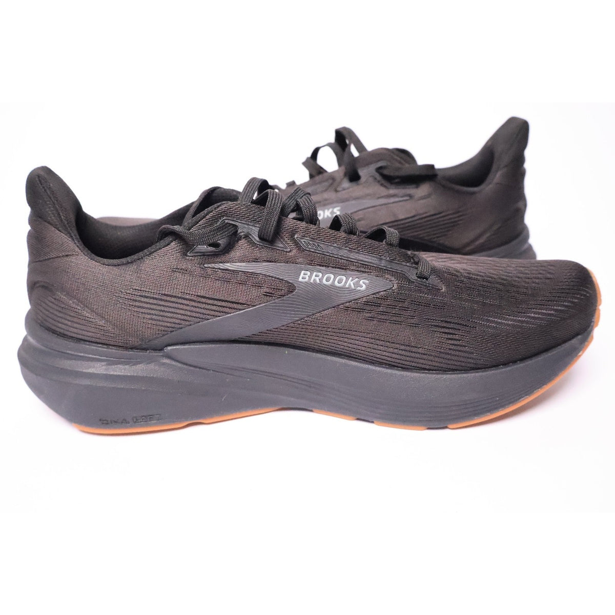 Brooks Revel 9 Men’s 9.5 D Black/Ebony/Biscuit Running Shoes New #187