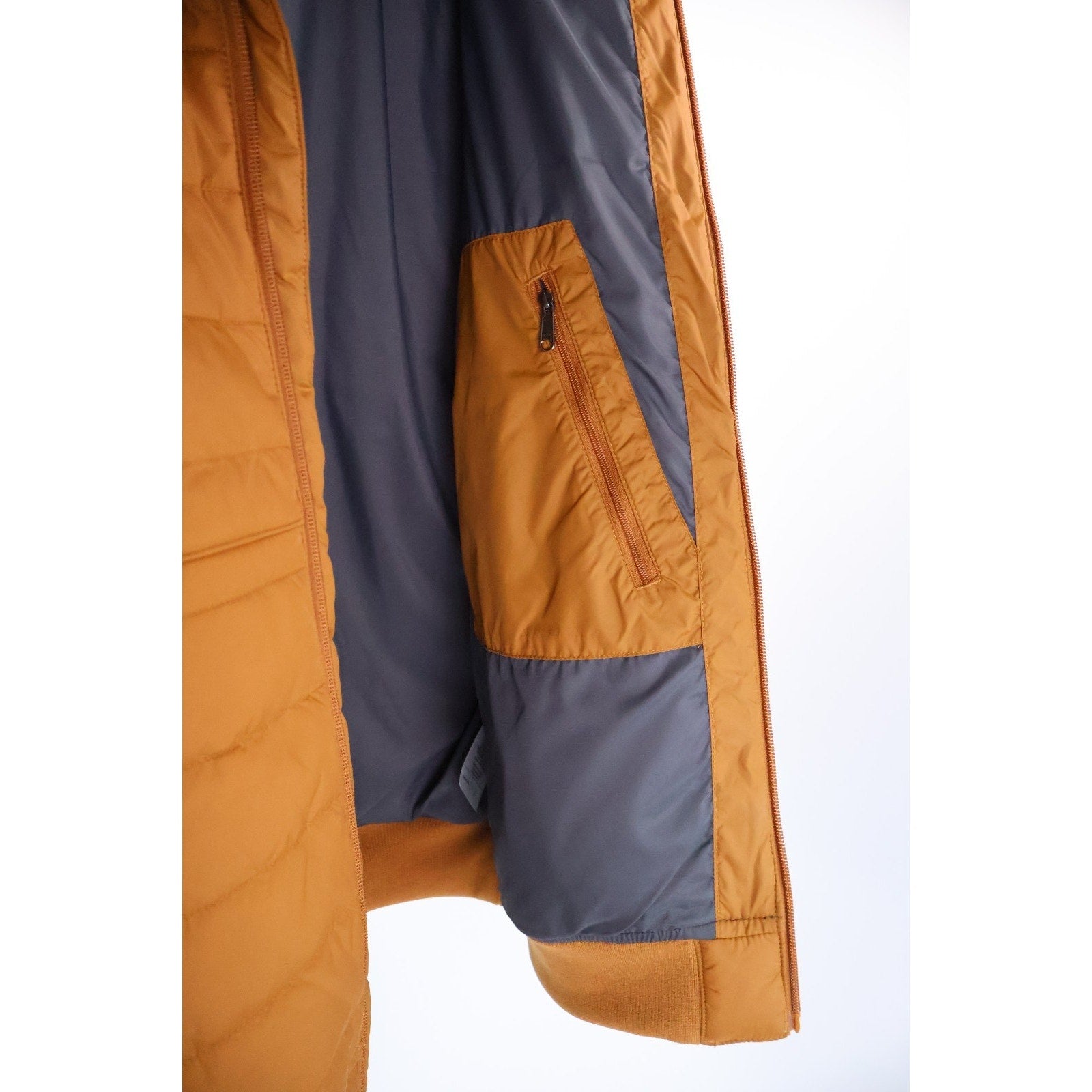 Carhartt Men's Rain Defender Lightweight Insulated Hooded Jacket Size L NWT READ