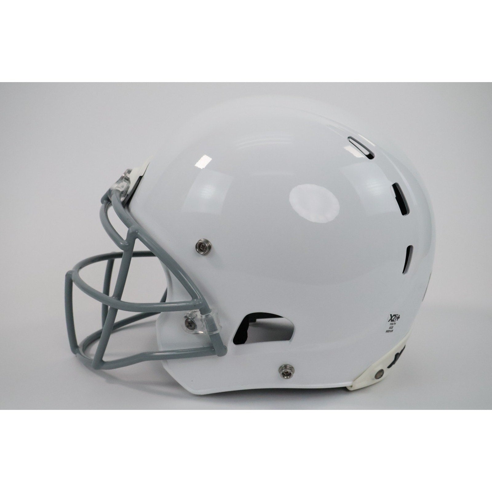 Xenith X2E+ / 2023 / Youth Football Helmet / Size Medium/ White Read INV30