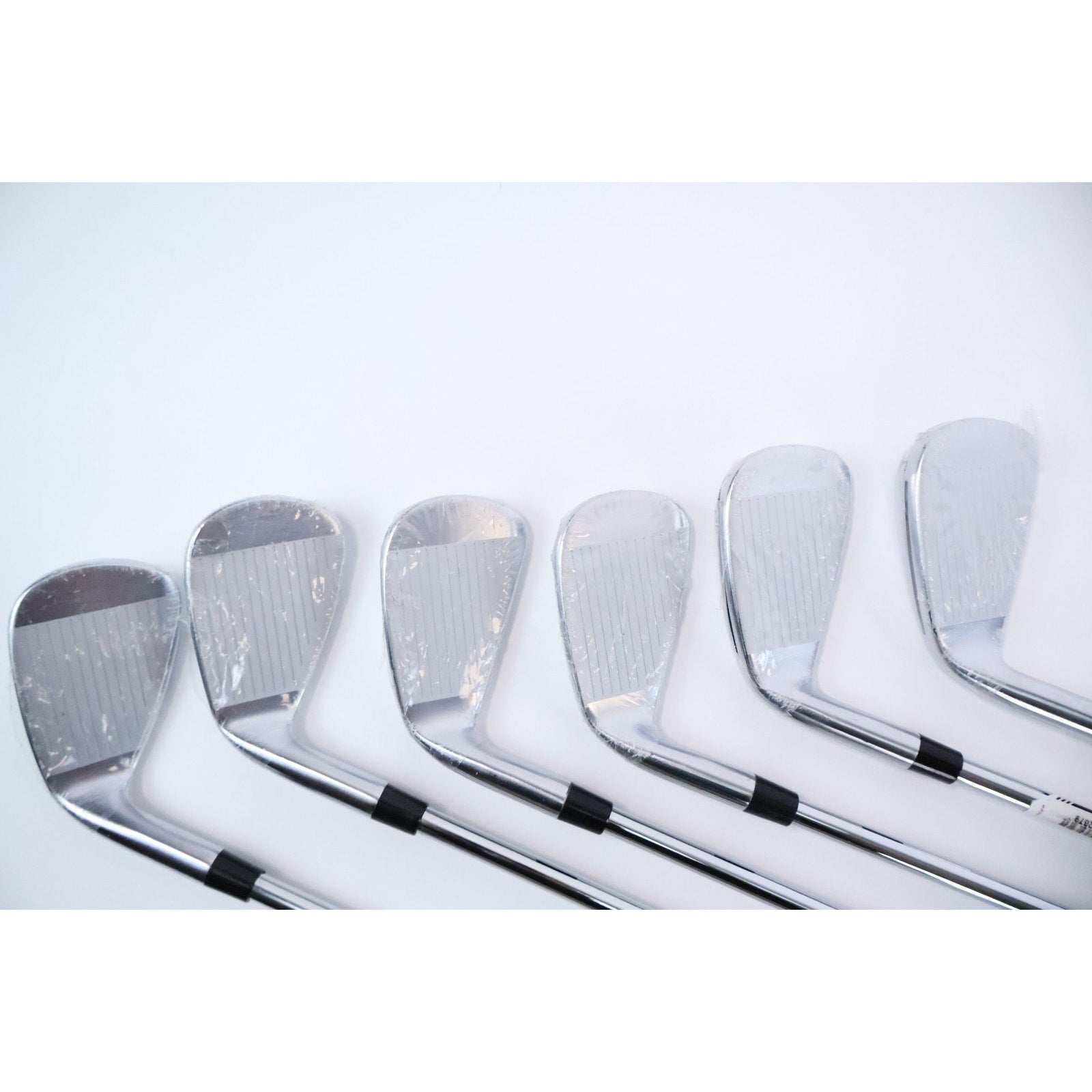 TAYLORMADE P790 IRONS 6 PC SET #4-9, KBS TOUR 90 STL NEW READ