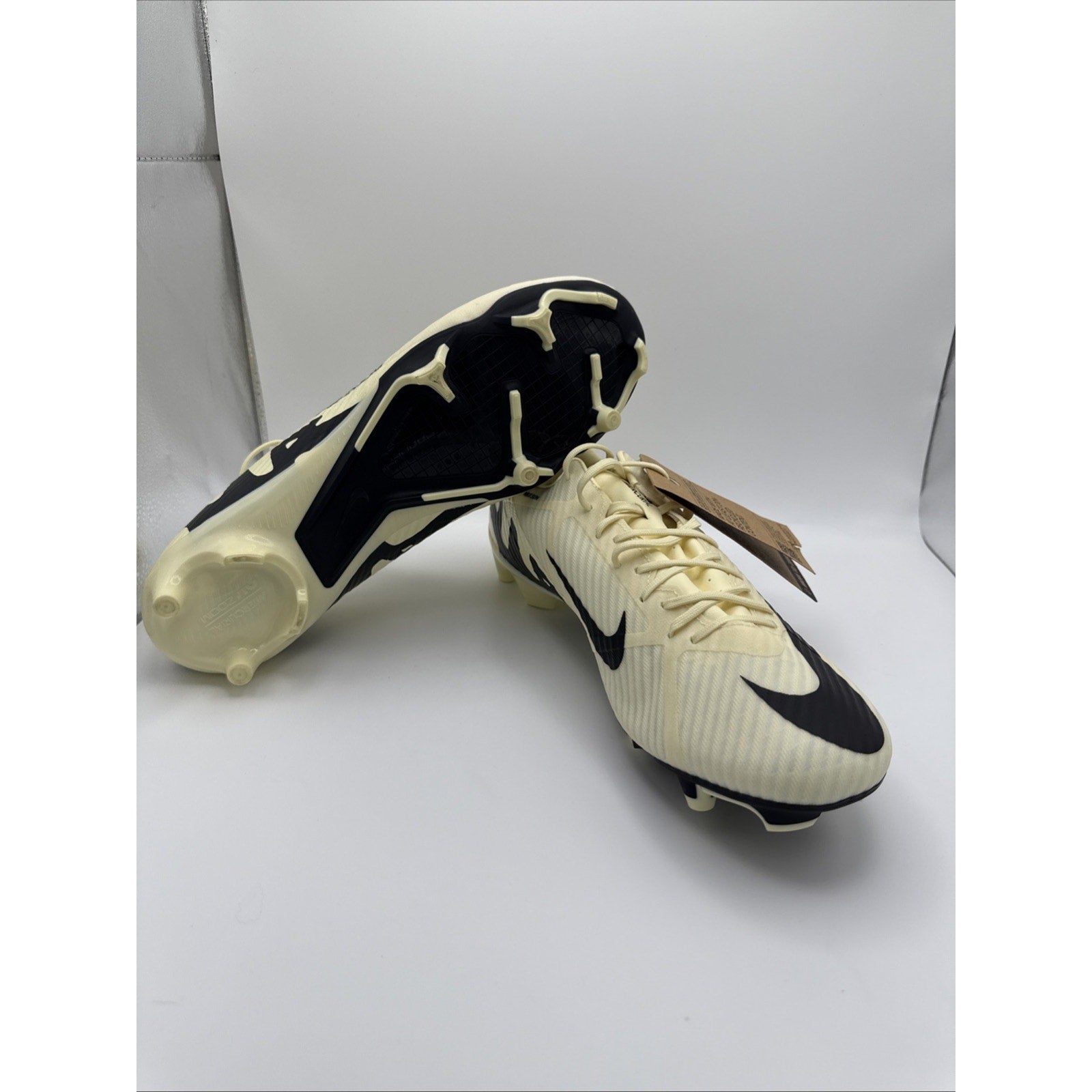 Nike Zoom Mercurial Vapor 15 Academy Mens DJ5631 Lemonade Soccer Cleat Size 5