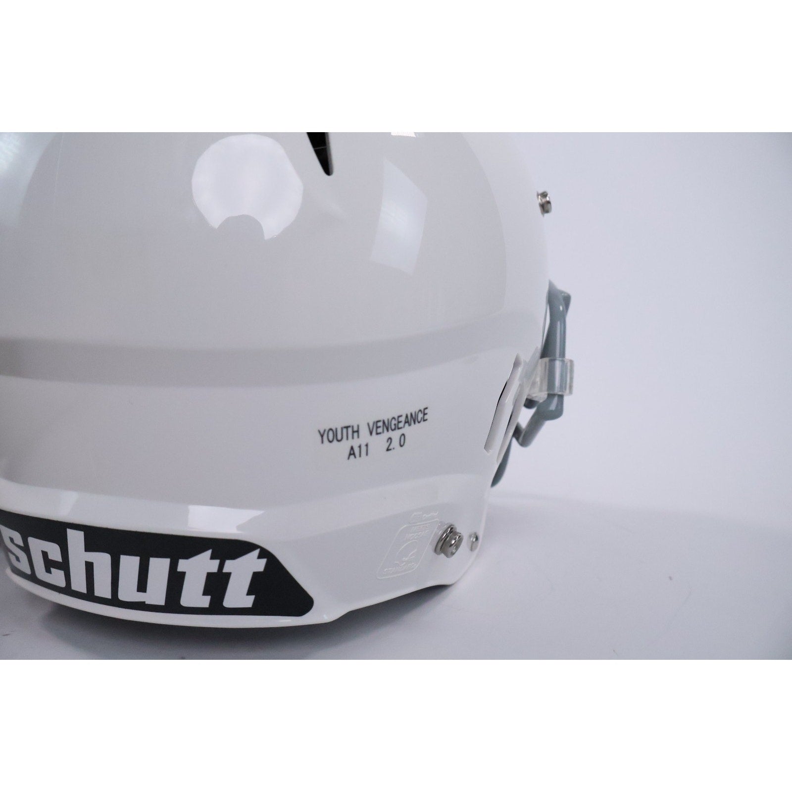 Schutt Vengeance A11 2.0 Youth XS Football Helmet White NEW Read INV#35