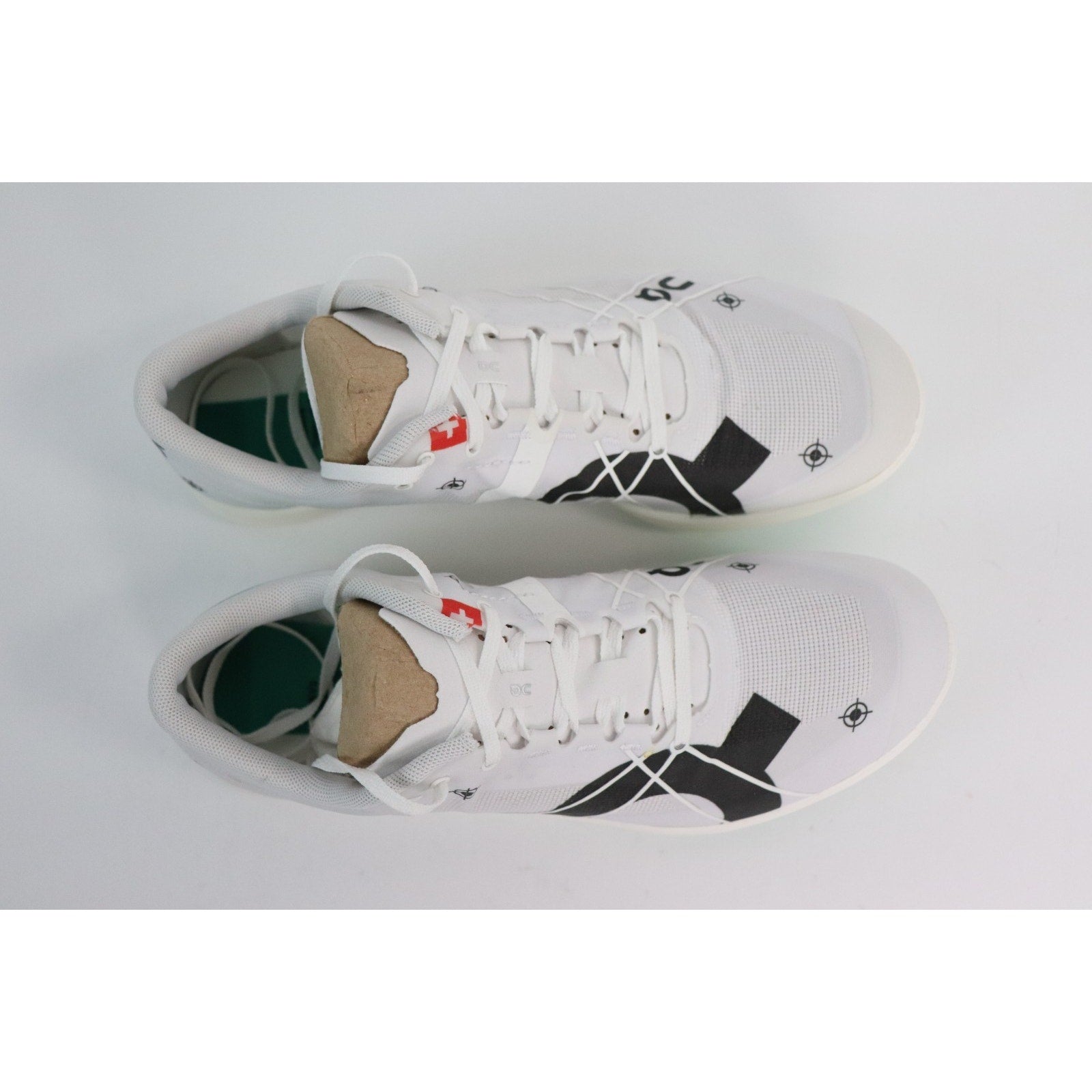 On Running Cloudspike 1500m Track and Field Shoes Men's 8 Undyed White Mint READ