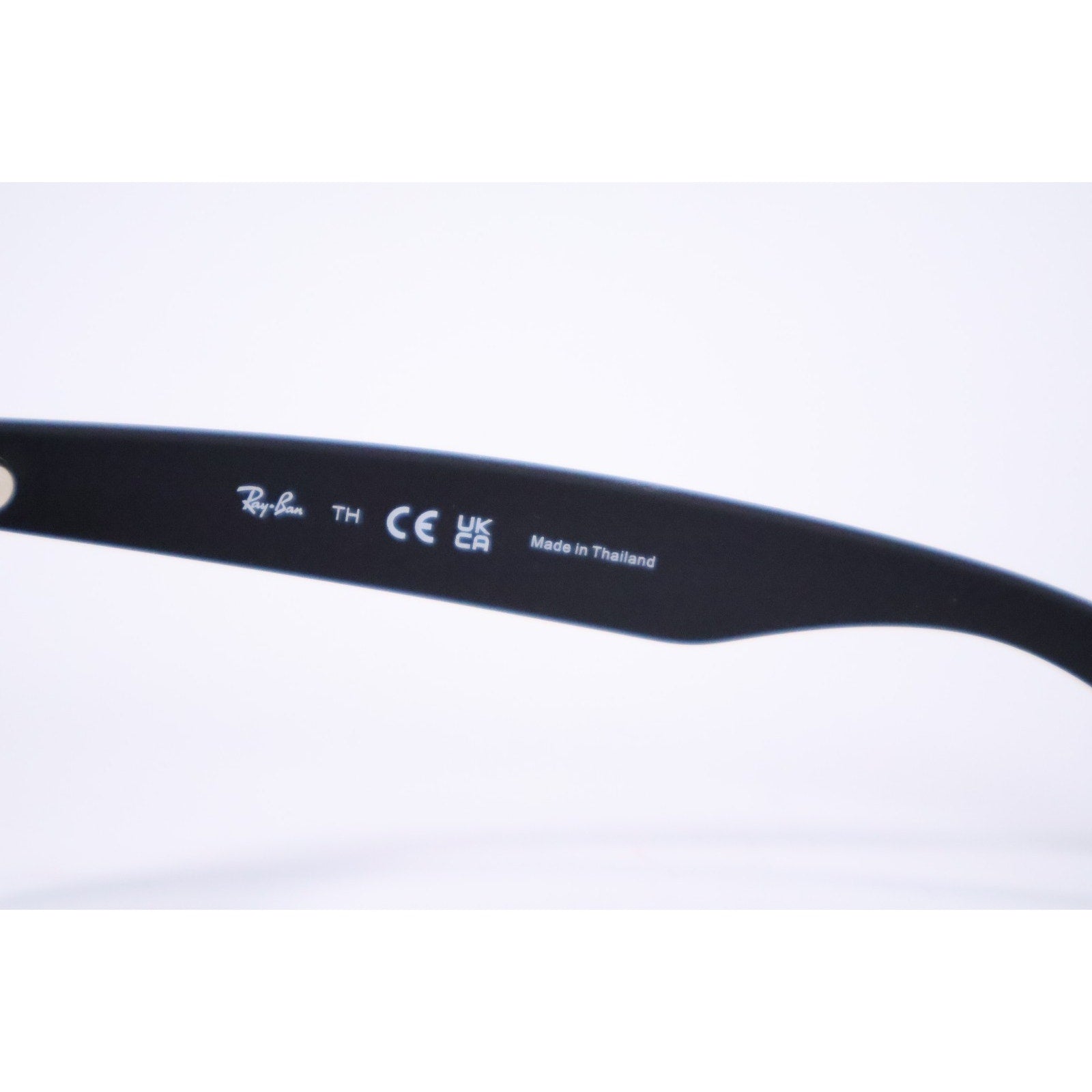 Ray-Ban JUSTIN RB4165 601/8G 54-16 Sunglasses Dark Grey Matte Rubber Black New