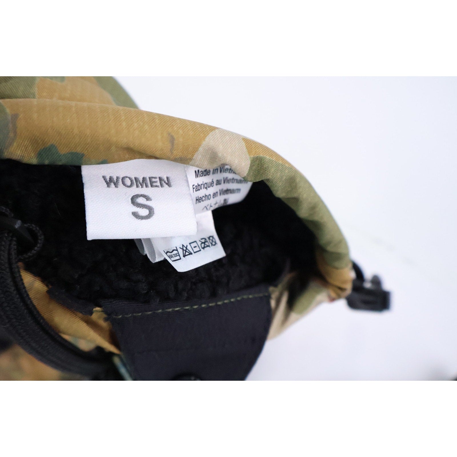 Obermeyer Women's Size Small Regulator Gloves VINTAGE CAMO $65