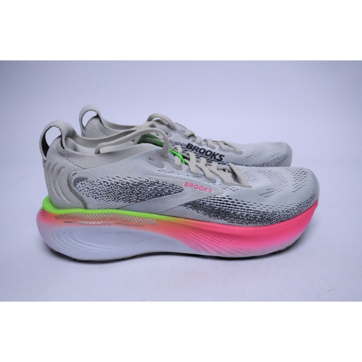 Brooks Adrenaline GTS 25 Oyster/Pink Running Shoes Women's Size 7 Excellent #294