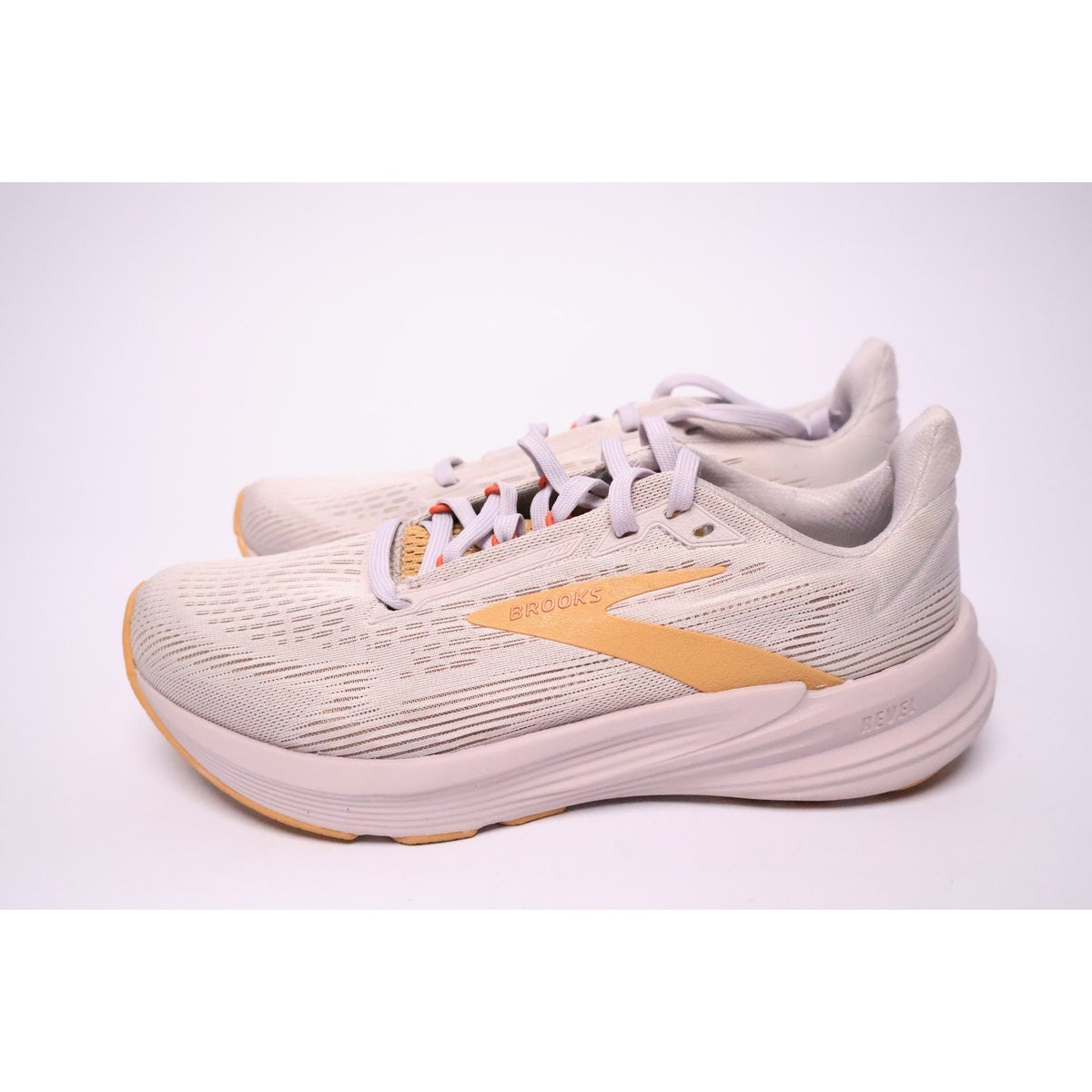 Brooks Revel 8 Running Shoes Women's 7.5 Lilac Apricot Athletic Excellent #220