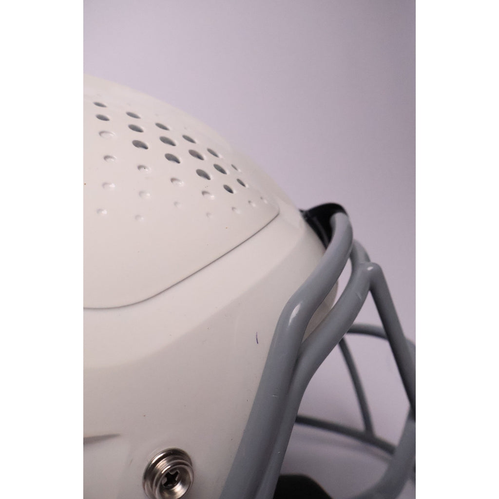 VICIS ZERO2 / 2025 Football Helmet / White / Youth Medium / READ INV#62