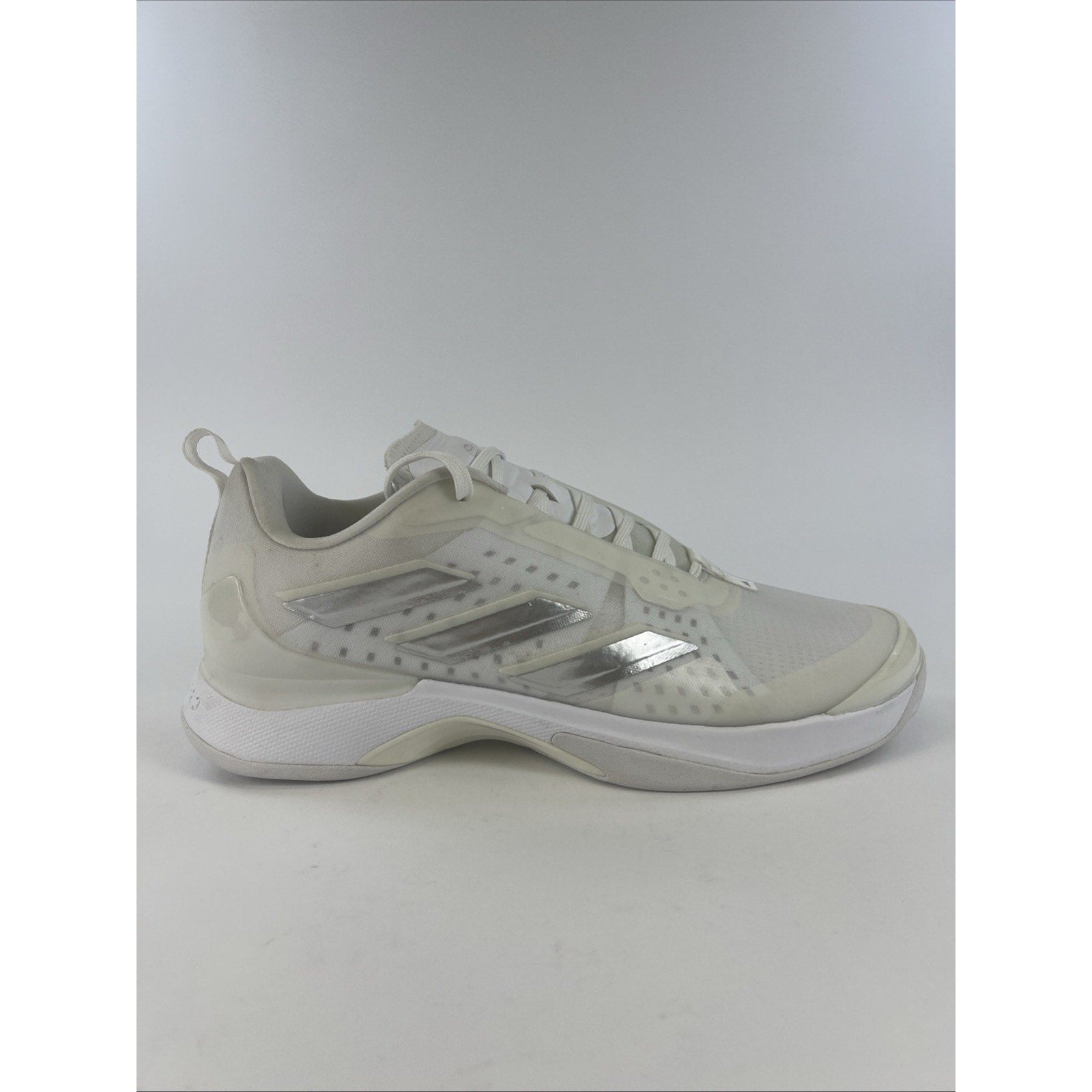 Adidas Avacourt White Silver Metallic Tennis Shoes HQ8404 Women’s Size 11
