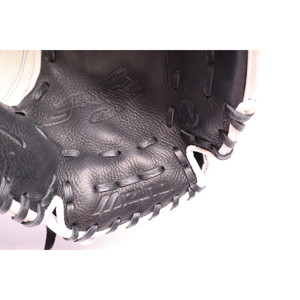 Mizuno 12.5'' Supreme Series Fastpitch Glove - (1251F2WH) - Black/White - RHT